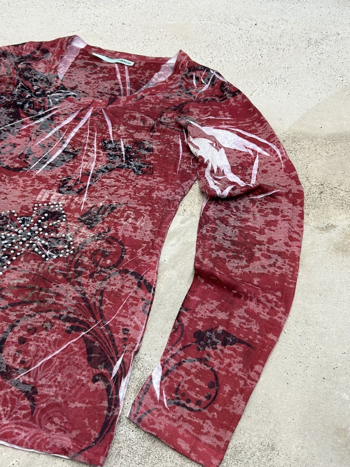 Designer × Japanese Brand Edgy Red L/ Sleeve Top –Distressed Print Angel Wing Graphics Size US XS / EU 42 / 0 - 7 Thumbnail