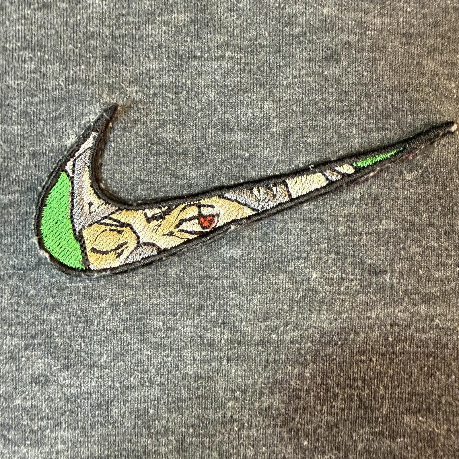 Nike Nike REI Long Sleeve Mens XL Anime Embroidered Swoosh Y2K Size US XL / EU 56 / 4 - 3 Thumbnail