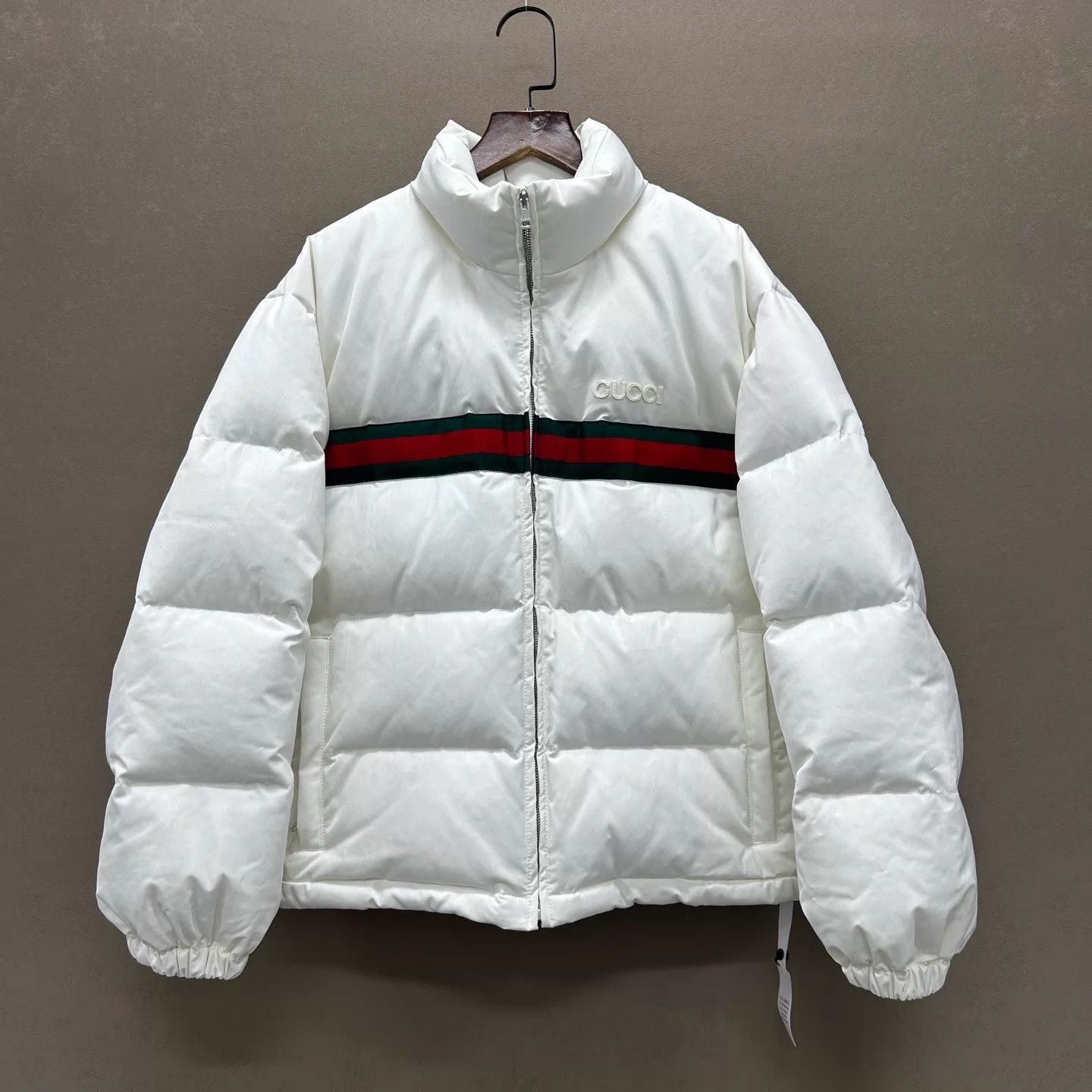 Gucci Gucci White Turtleneck Twill Pilot Puffer Jacket 38 Size XS / US 0-2 / IT 36-38 - 1 Thumbnail