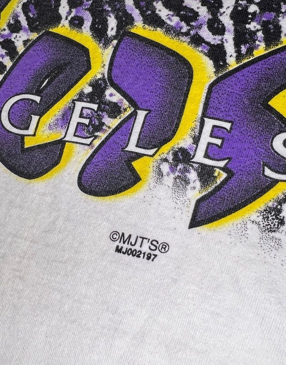 Other Vintage Lakers Pure Magic AOP Graffiti Shirt Size Small Size US S / EU 44-46 / 1 - 5 Thumbnail