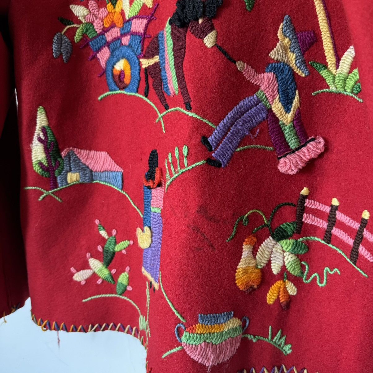 Vintage true vintage 1950s Mexican hand-embroidered souvenir jacket Size US M / EU 48-50 / 2 - 8 Thumbnail