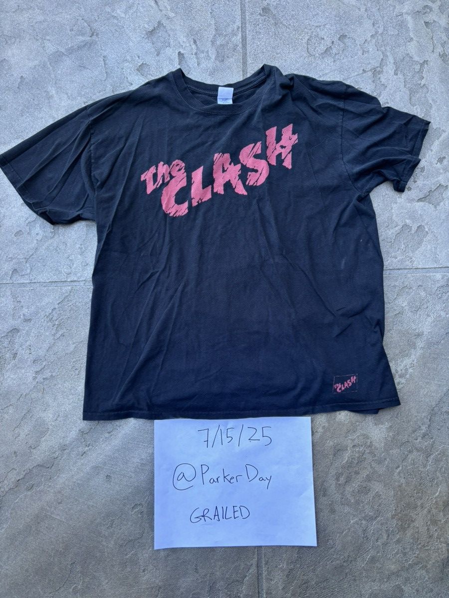 Vintage THE CLASH VINTAGE FADED TEE Size US XL / EU 56 / 4 - 2 Thumbnail