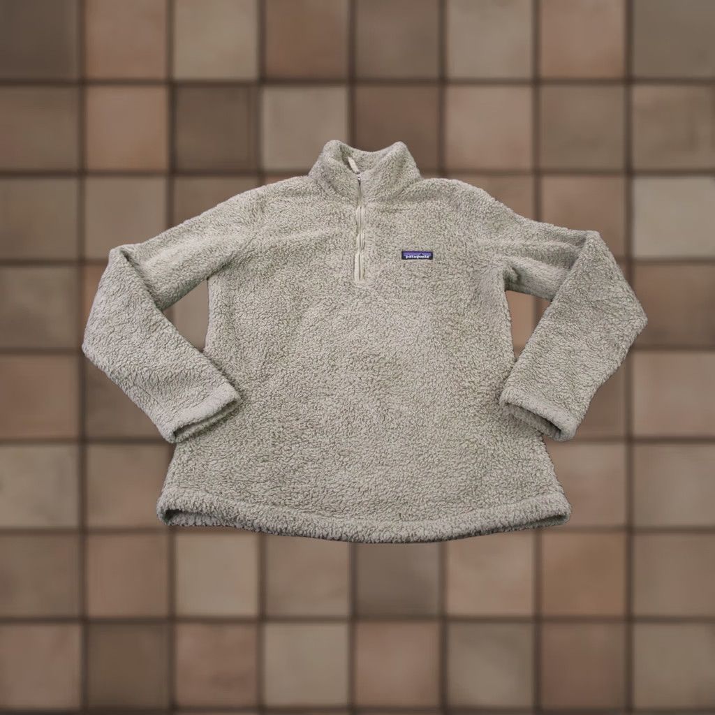 Patagonia Patagonia Jacket Womens M Beige Logo Windbreaker 4 Zip Pockets Fleece Lining Casual Outdoor 25235Mens Size M / US 6-8 / IT 42-44 - 1 Thumbnail