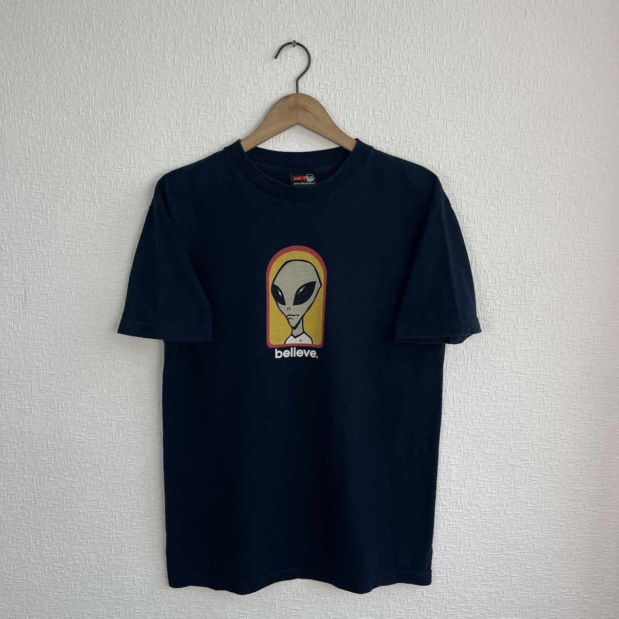 image of 90’S Alien Workshop Believe Skateboarding Tee T-Shirt in Navy, Men's (Size Medium)
