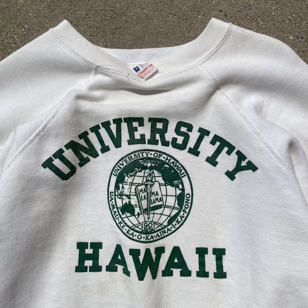 Champion Vtg 50s Champion Running Man University Of Hawaii Sweatshirt Size US M / EU 48-50 / 2 - 1 Thumbnail