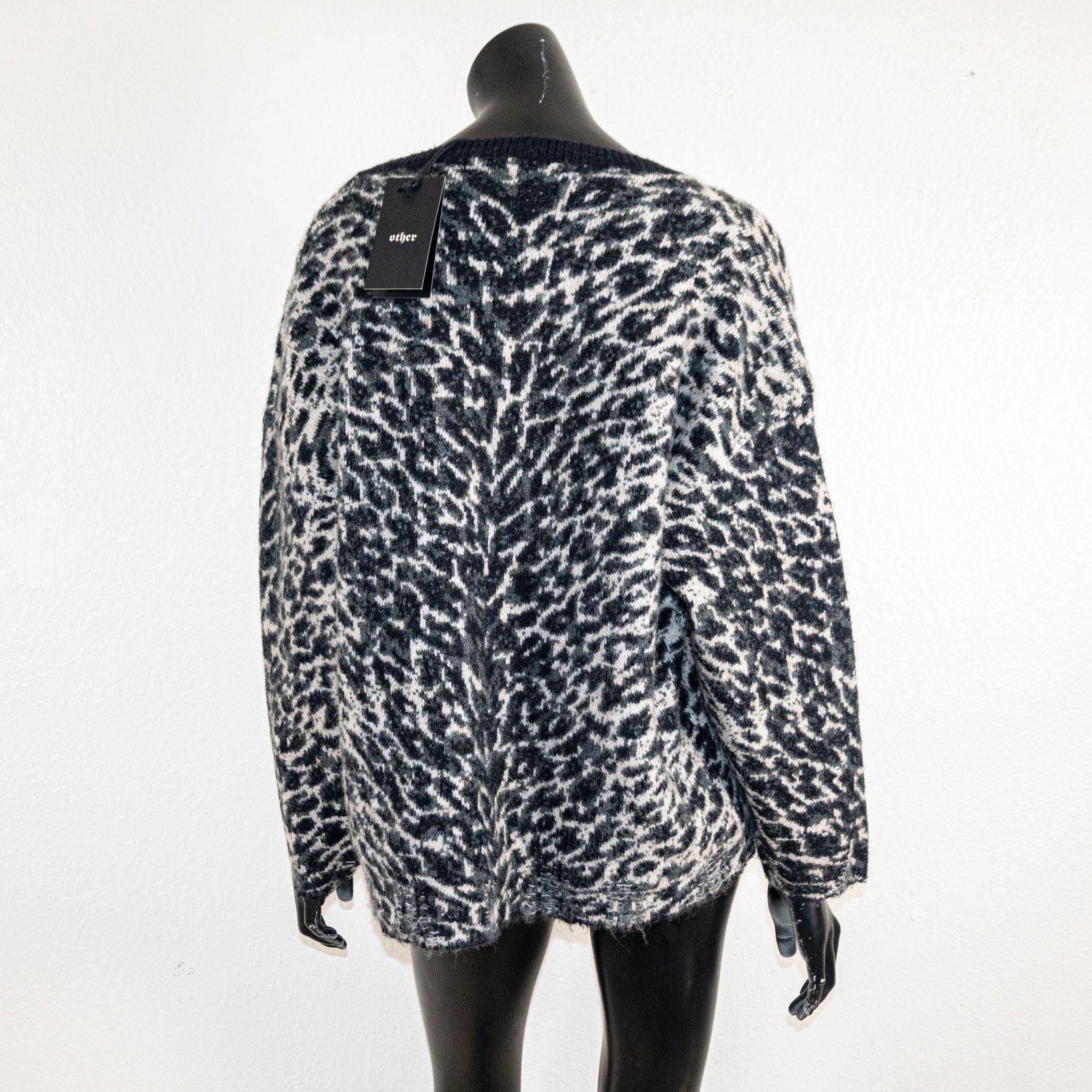 Other UK Other UK Rock n Roll Clothing Leopard Sweater distressed Size US M / EU 48-50 / 2 - 10 Thumbnail