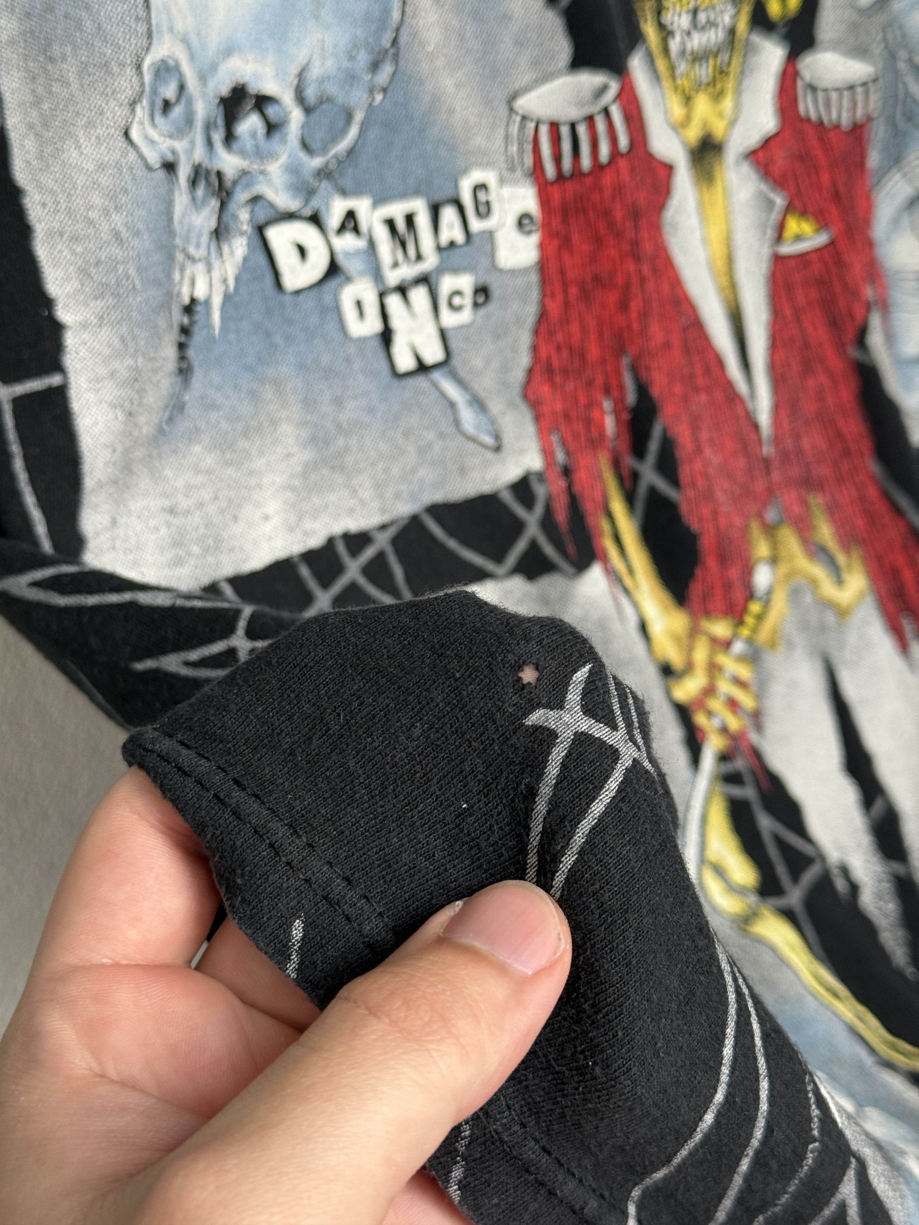 Band Tees Vintage 1992 Metallica Ringmaster Damage Inc Band AOP Tshirt Size US XL / EU 56 / 4 - 13 Thumbnail