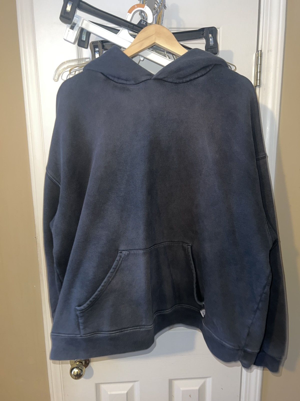 Akimbo Club Hoodie