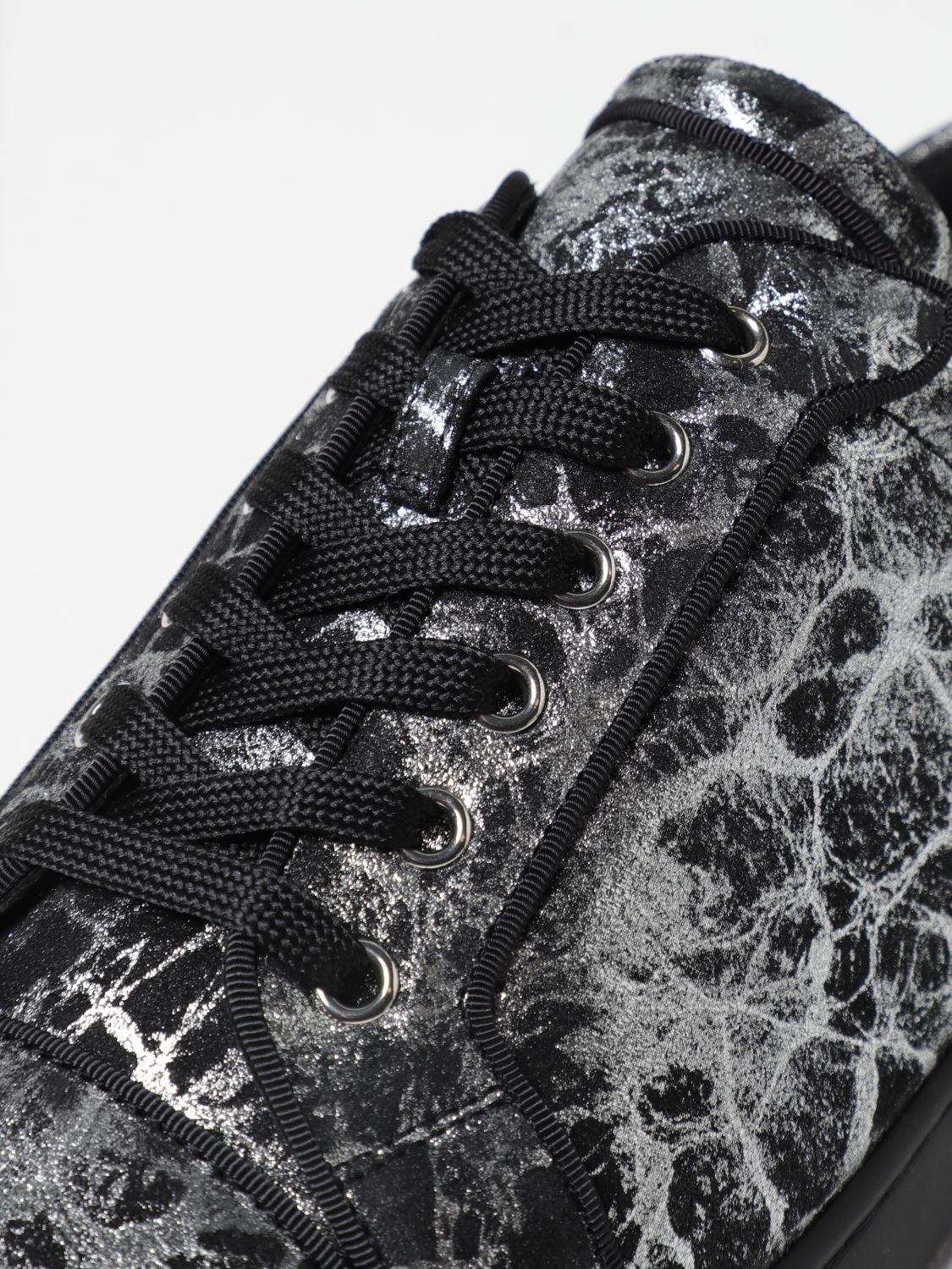 Christian Louboutin os11x0126 Louis Junior Sneakers in Black Size US 9.5 / EU 42-43 - 4 Thumbnail