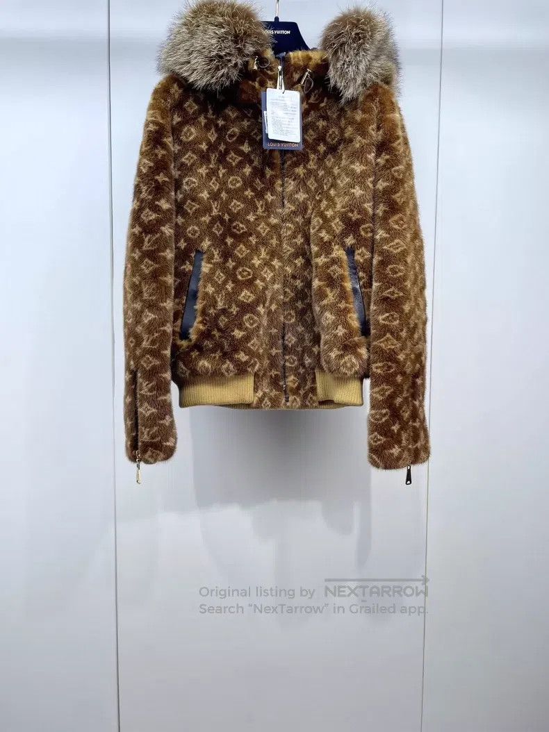 Louis Vuitton Louis Vuitton Presbyopic mink fur jacket Size XS / US 0-2 / IT 36-38 - 1 Thumbnail