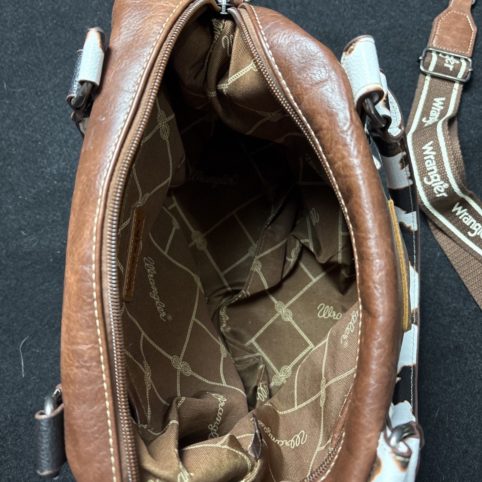 Wrangler Wrangler Western Cow Print Handbag Satchel Brown Crossbody Size ONE SIZE - 2 Thumbnail