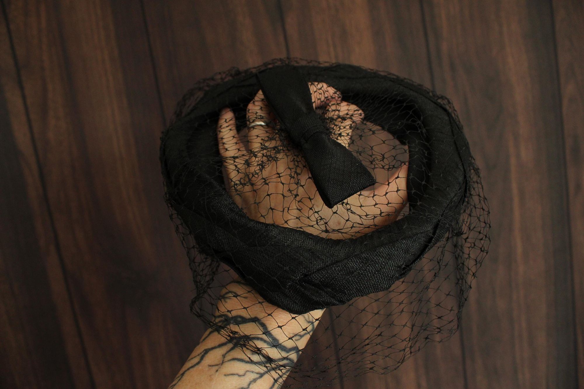 Vintage Vintage 1950s Hat, Black Silk Fascinator With Veil, Milliner Size ONE SIZE - 9 Thumbnail