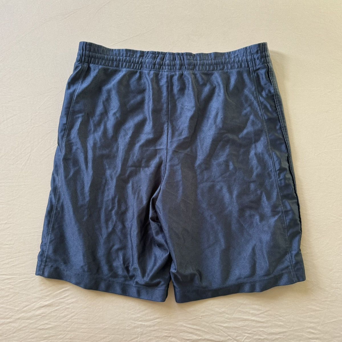 Nike Vintage Nike Basketball Athletic Shorts Size US 32 / EU 48 - 2 Thumbnail