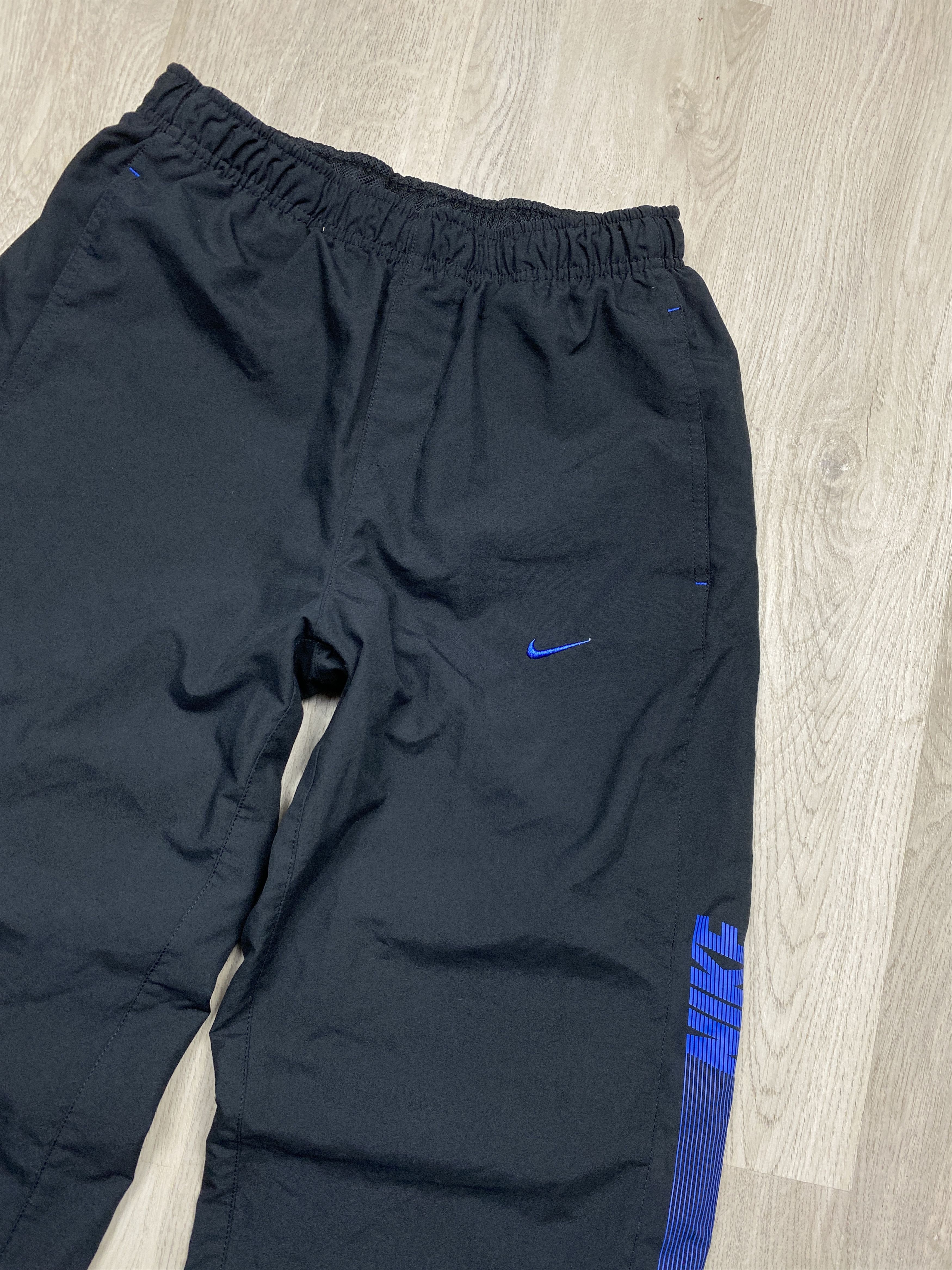 Nike × Vintage Nike Vintage Mens Nylon Track Pants Y2K Size US 30 / EU 46 - 2 Thumbnail