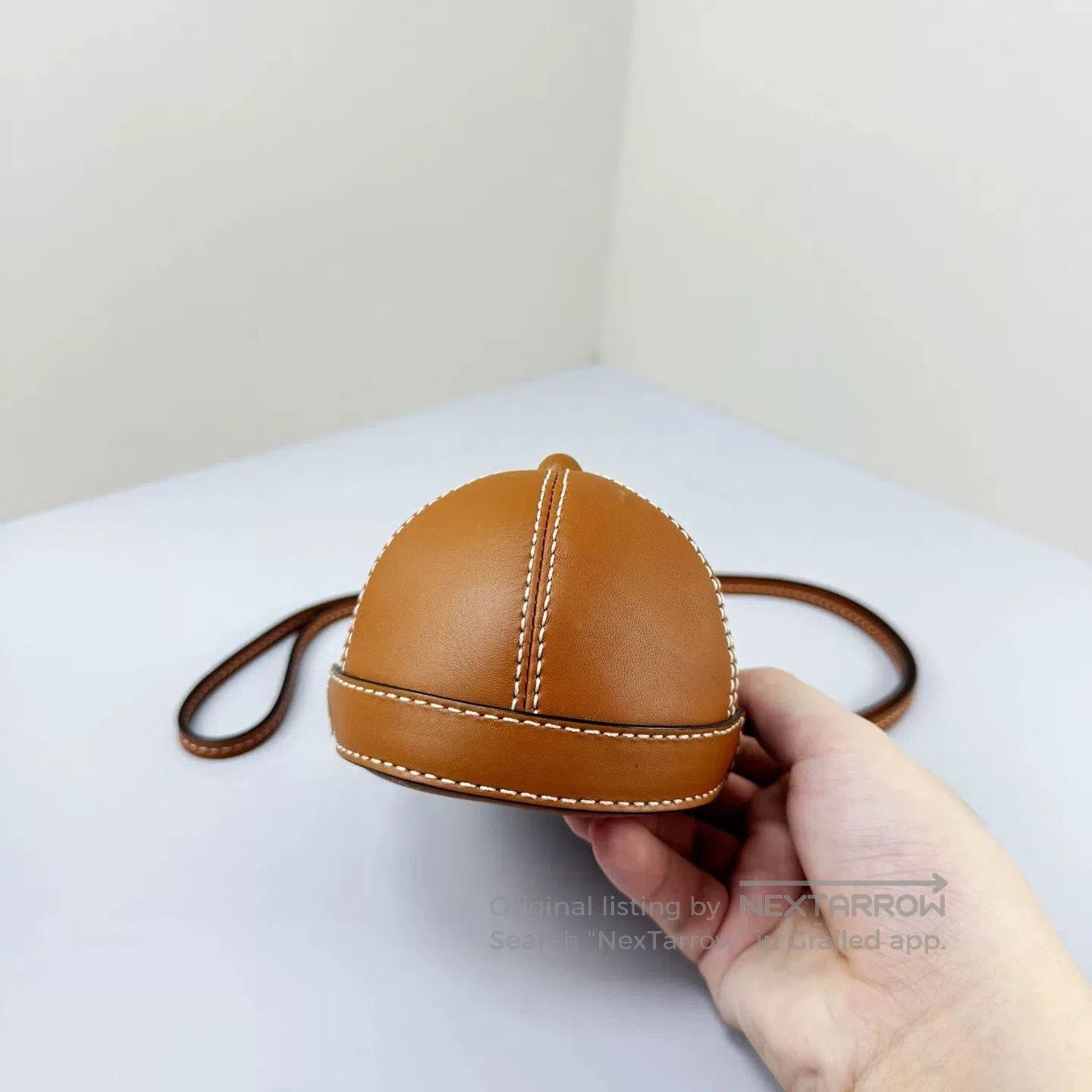 JW Anderson JW Anderson Leather Caramel Hat Crossbody. Size ONE SIZE - 4 Thumbnail