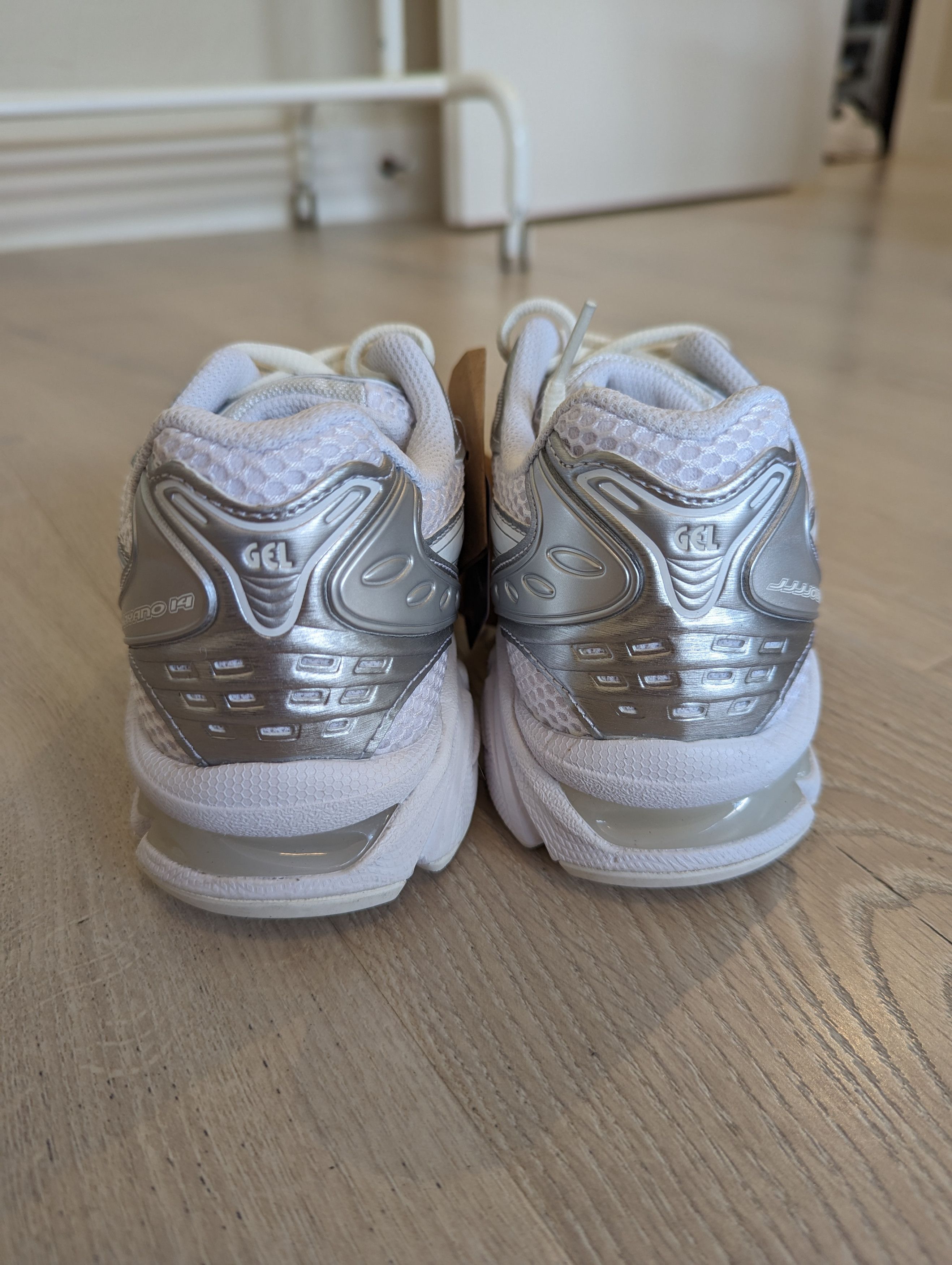 Asics × JJJJound ASICS x JJJJound Gel-Kayano 14 - Silver White - Size 4.5 Size US 5 / EU 37 - 3 Thumbnail