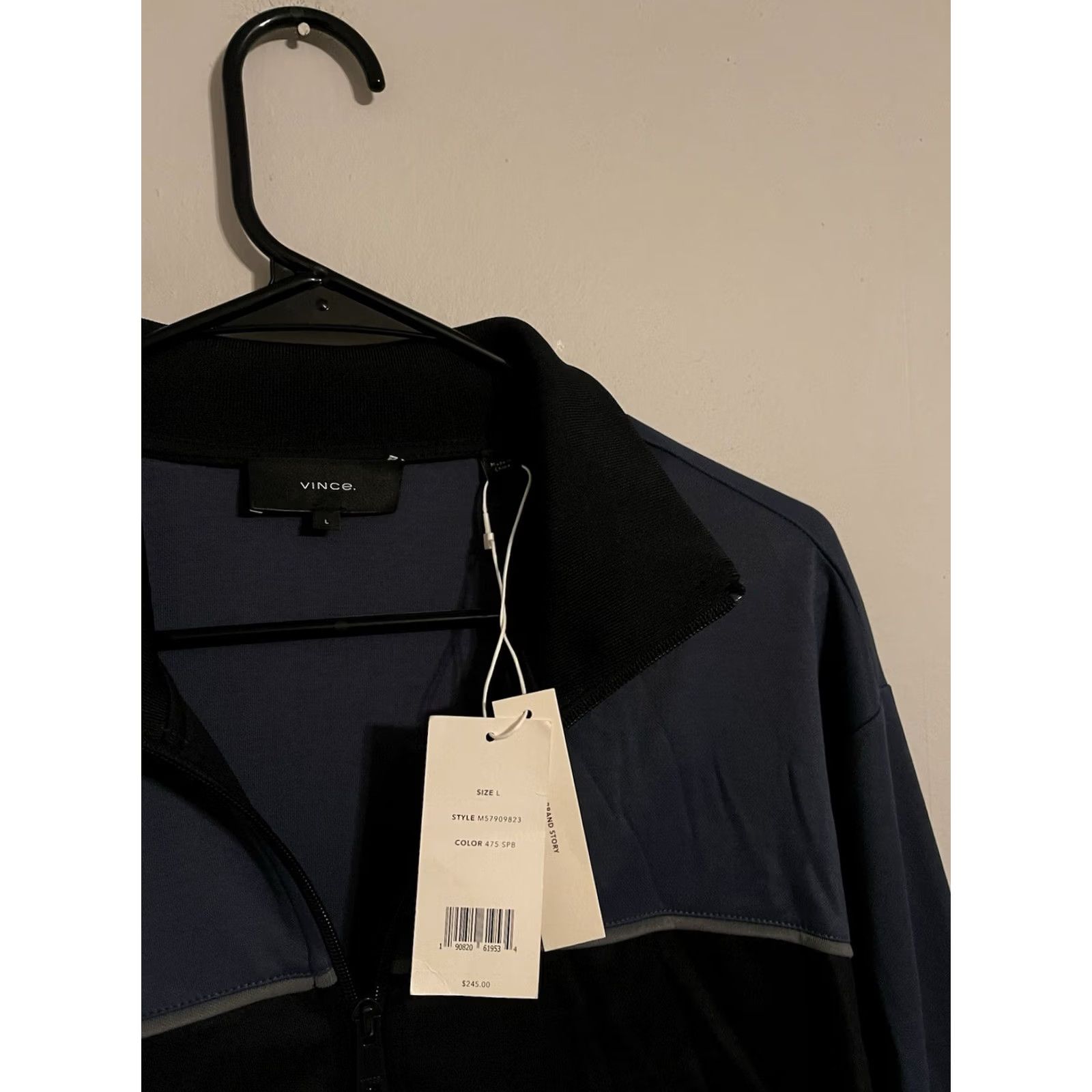 Vince Vince. Blue Colorblock Full Zip Track Jacket Men L Size Colorblock Polyester Cotton N ew! Size US L / EU 52-54 / 3 - 3 Thumbnail