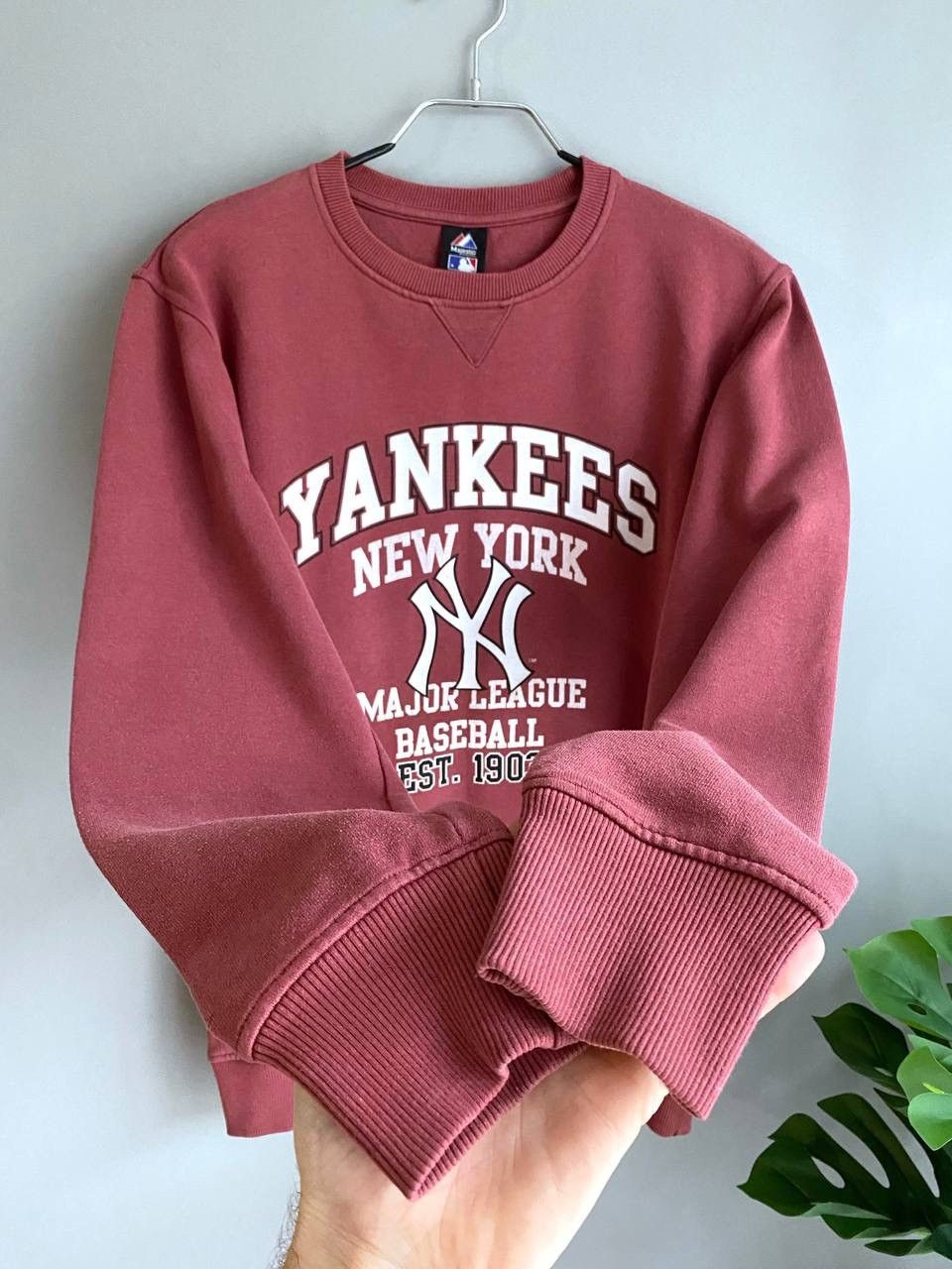 MLB × Majestic Majestic MLB New York Yankees Vintage Sweatshirt, Size M Size US M / EU 48-50 / 2 - 6 Thumbnail