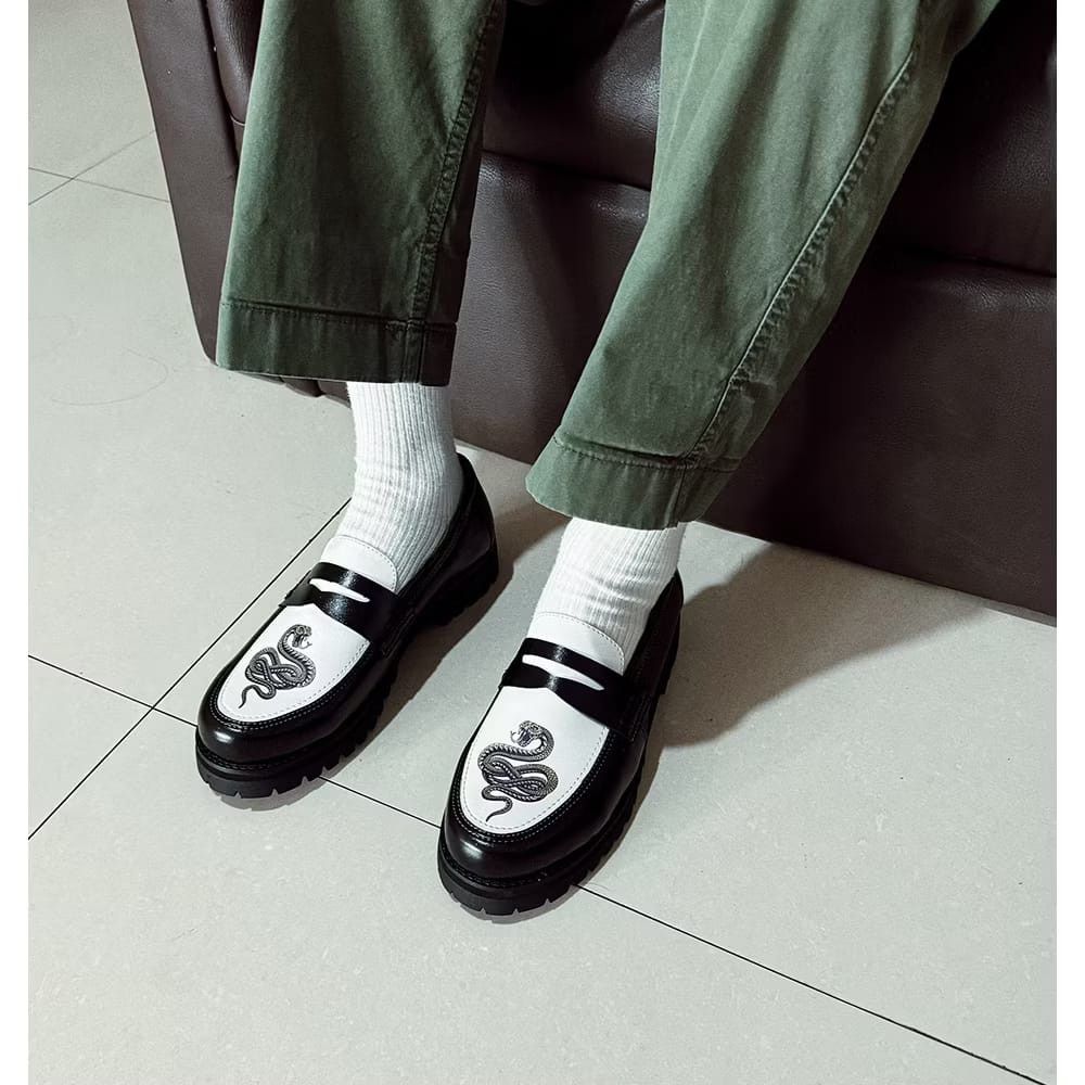 Genuine Leather Silane Loafer Shoes Leather Snake Black Size US 10 / EU 43 - 4 Thumbnail