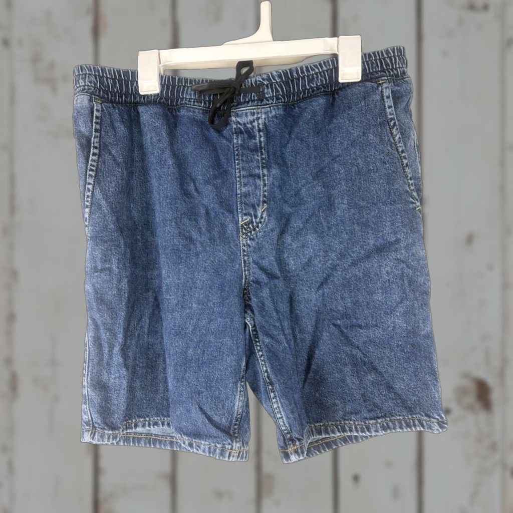 H&M VINTAGE H&M Denim Shorts Men’s Regular Fit Elastic Drawstring Waist Casual Summer 90s Blue Size US 33 - 1 Thumbnail
