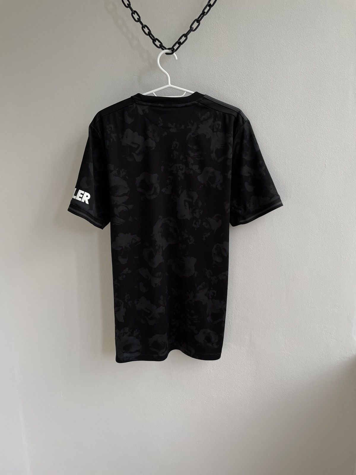 Adidas Manchester United 2019 2020 Football Soccer Jersey Shirt Size US L / EU 52-54 / 3 - 18 Thumbnail