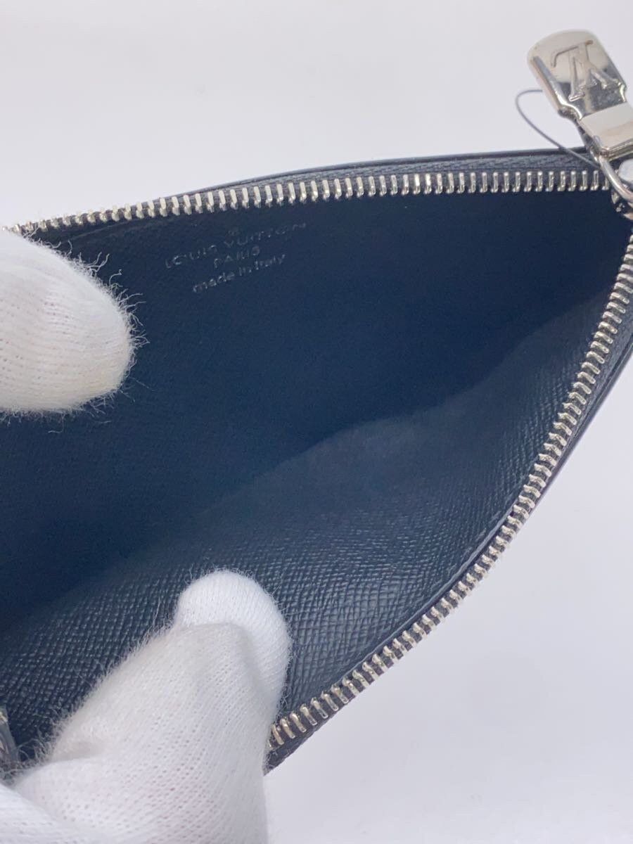 Louis Vuitton Louis Vuitton Taiga Coin Card Holder Cowhide Black Size ONE SIZE - 4 Thumbnail