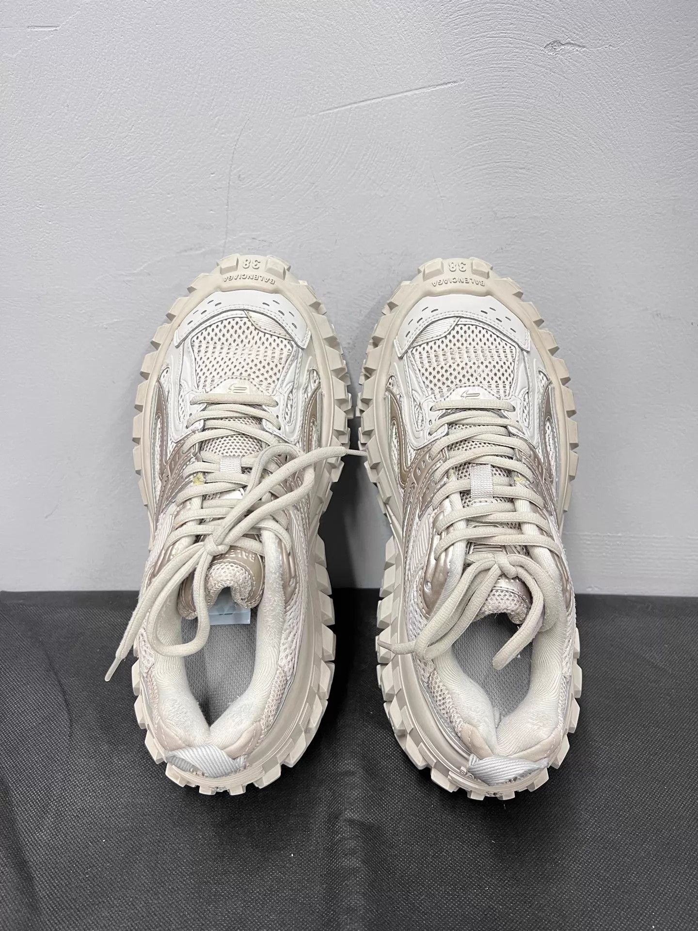 Balenciaga Balenciaga Defender 38 EU Good Condition Size US 8 / IT 38 - 4 Thumbnail