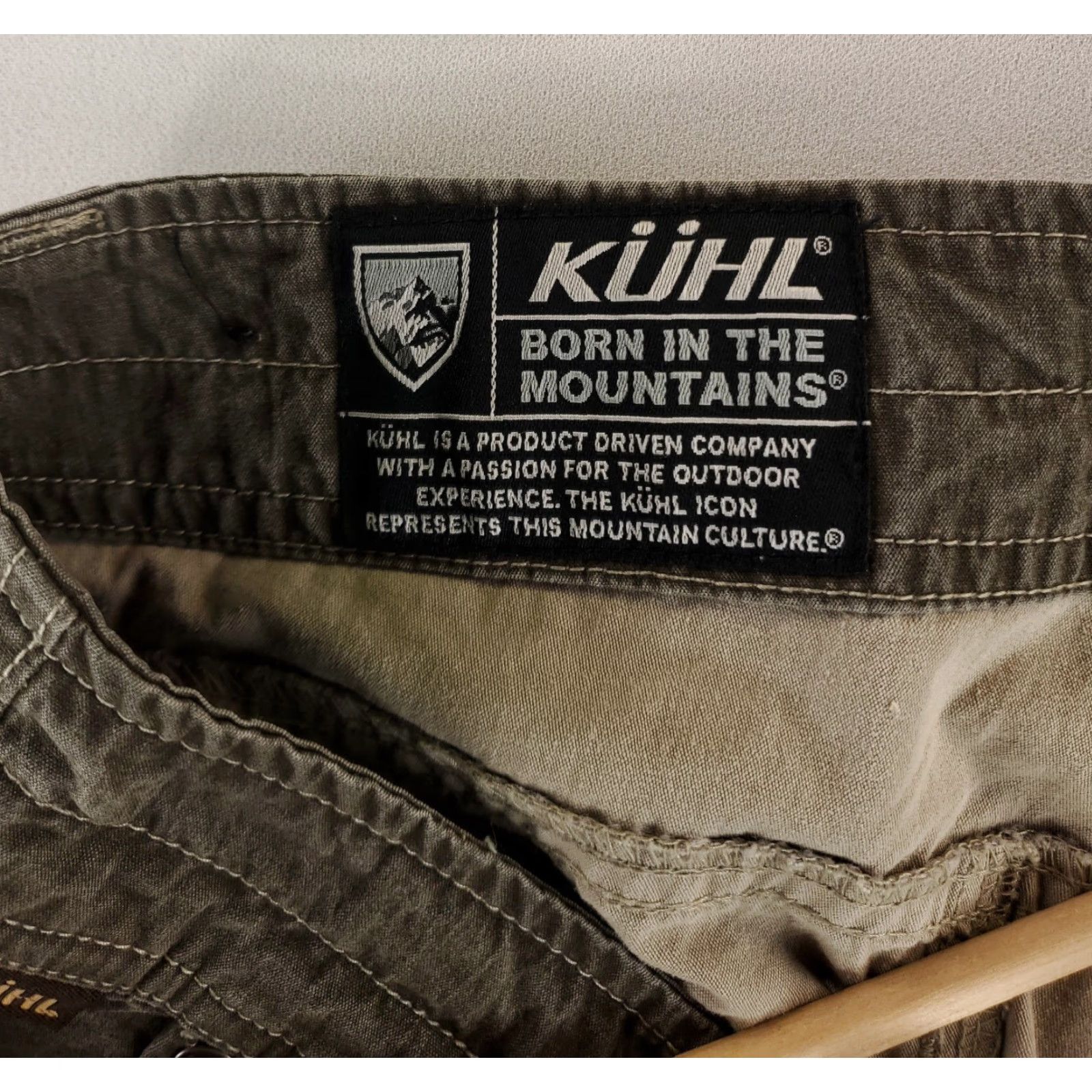 Vintage Kuhl Renegade Cargo Shorts Gray Mens 35 Regular 34 Actual 35 Gray Mens Cargo Shorts Size US 35 - 4 Thumbnail