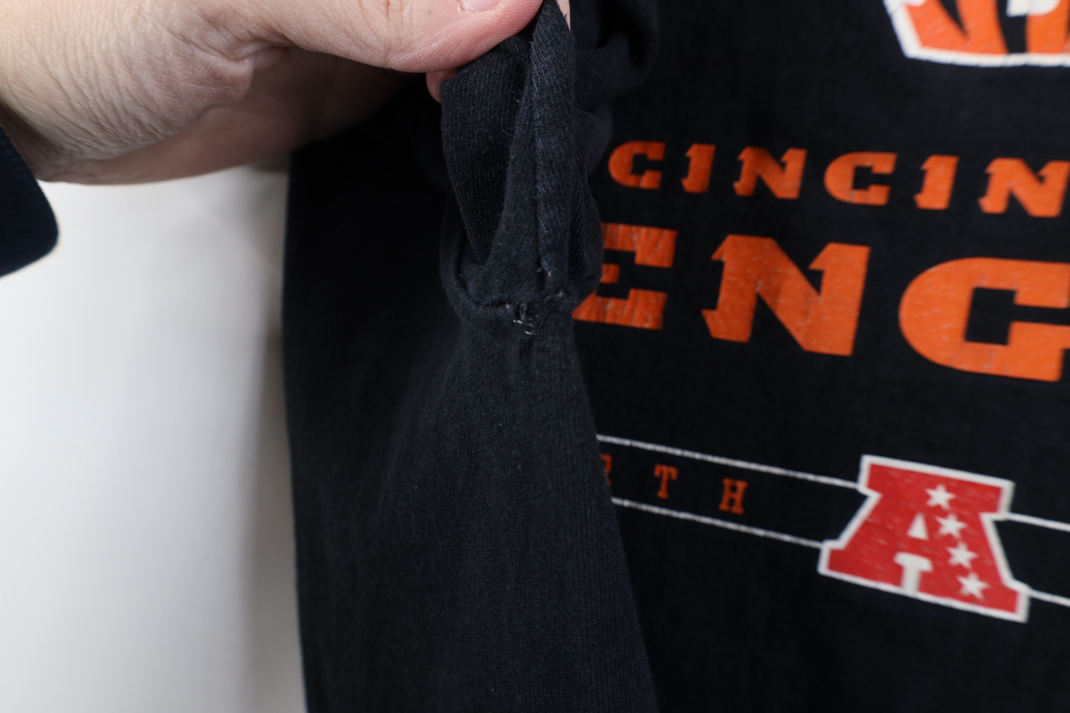 Vintage Vintage Y2K NFL Cincinnati Bengals Football T-Shirt Black Size US L / EU 52-54 / 3 - 8 Thumbnail