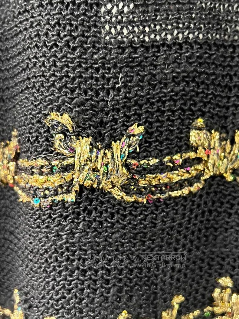 Chanel Chanel 25A black and gold knitted vest Size XXS / US 00 / IT 34 - 7 Thumbnail