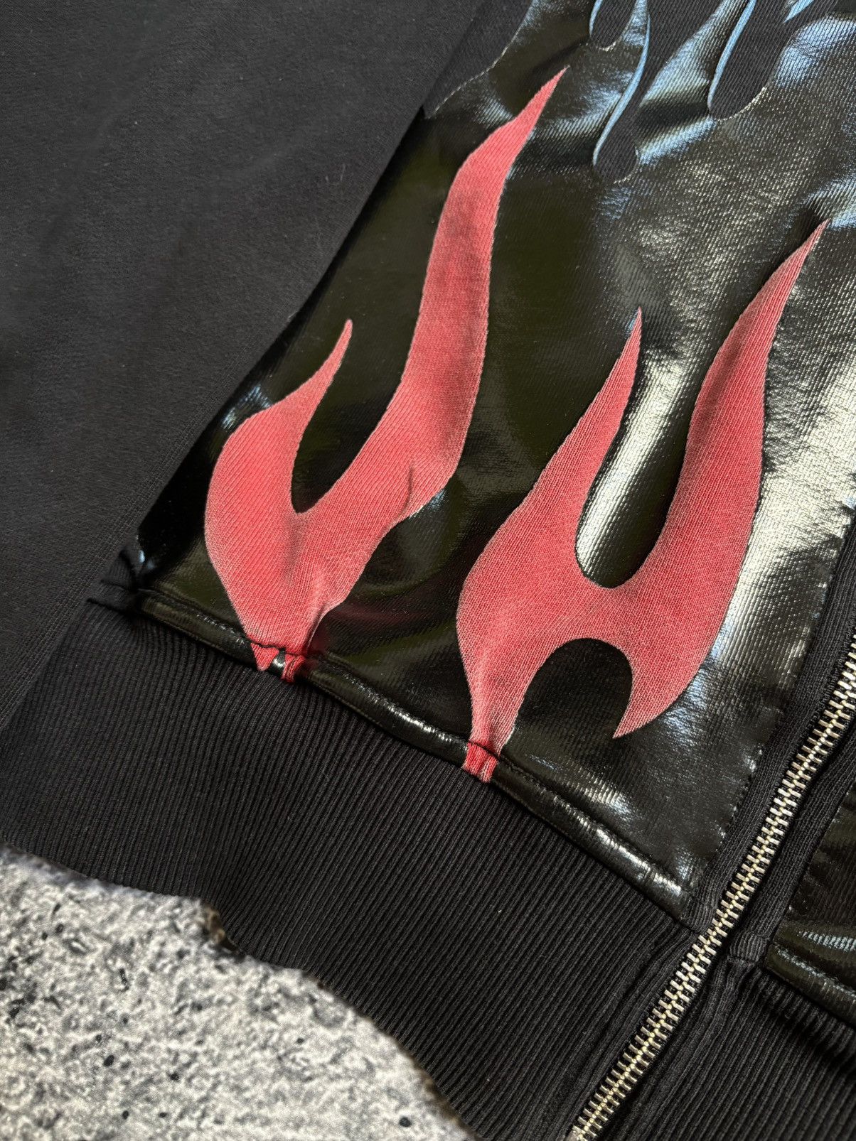 Just Cavalli archive just cavalli rare flames zip up hoodie L Size US L / EU 52-54 / 3 - 7 Thumbnail