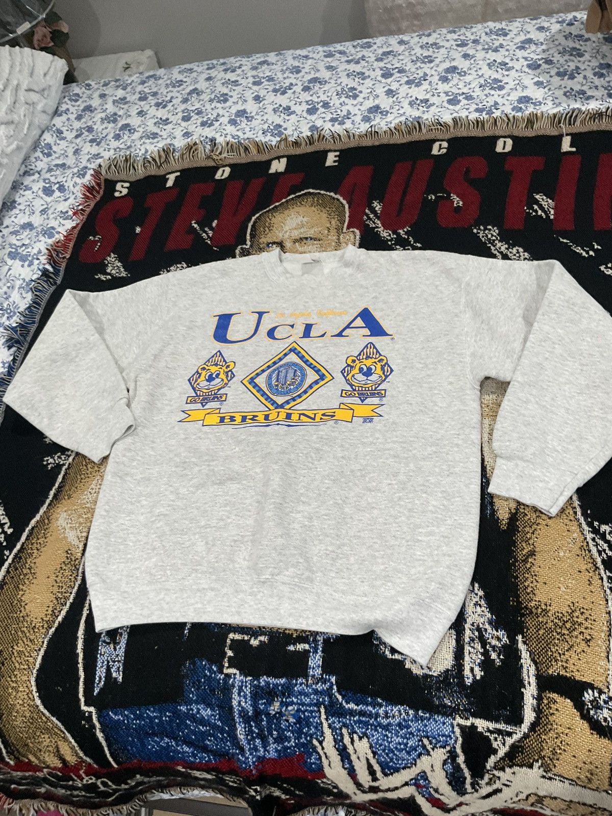 Vintage UCLA bruins crewneck sweater large Size US L / EU 52-54 / 3 - 1 Thumbnail