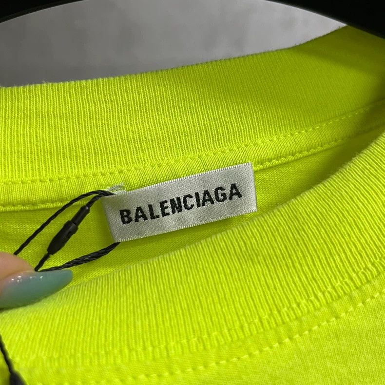 Balenciaga Balenciaga Fluorescent Yellow Round Neck Short Sleeve T-Sh Size US XS / EU 42 / 0 - 4 Thumbnail