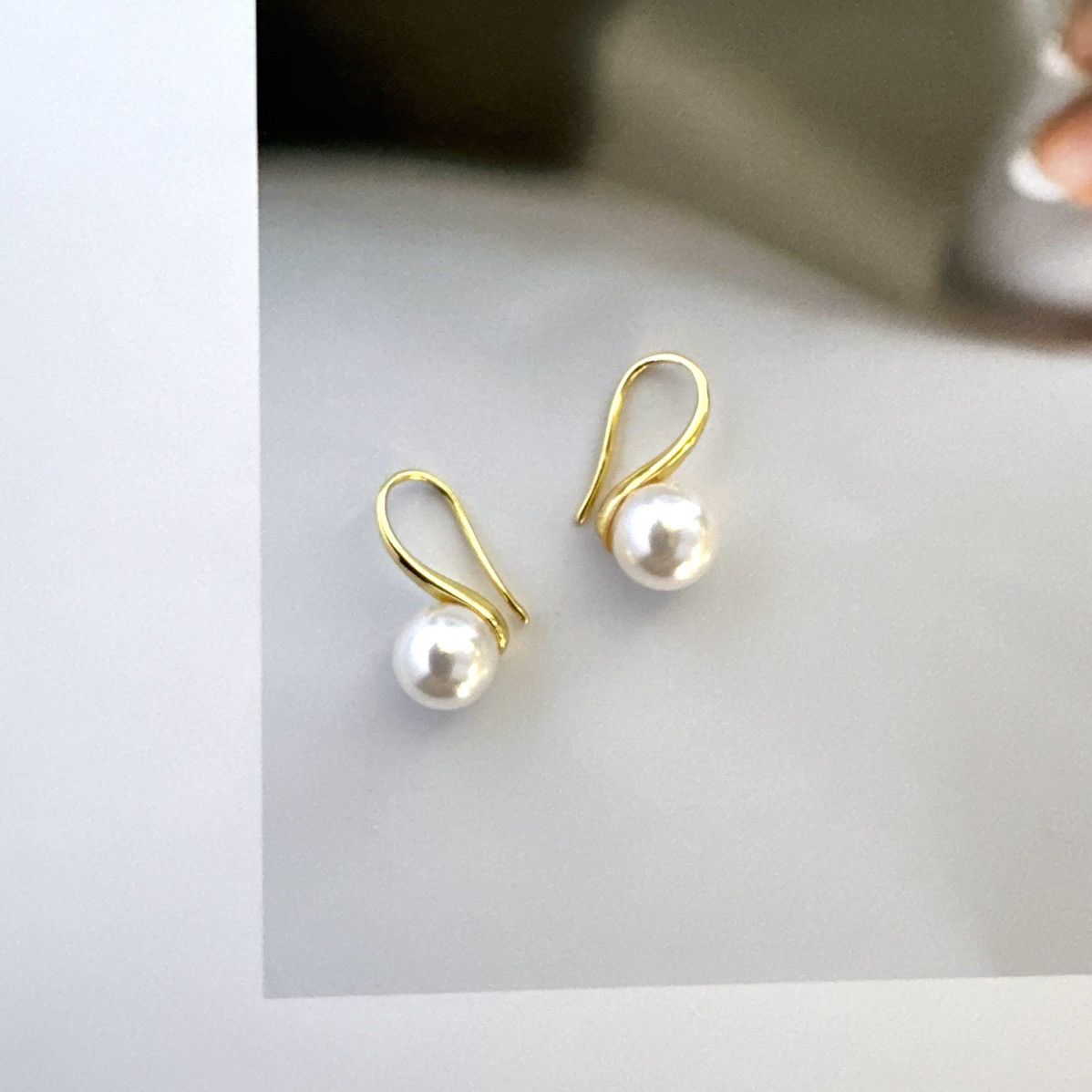 Other Elegant White Pearl Dangle Drop Earrings for Women Size ONE SIZE - 2 Thumbnail