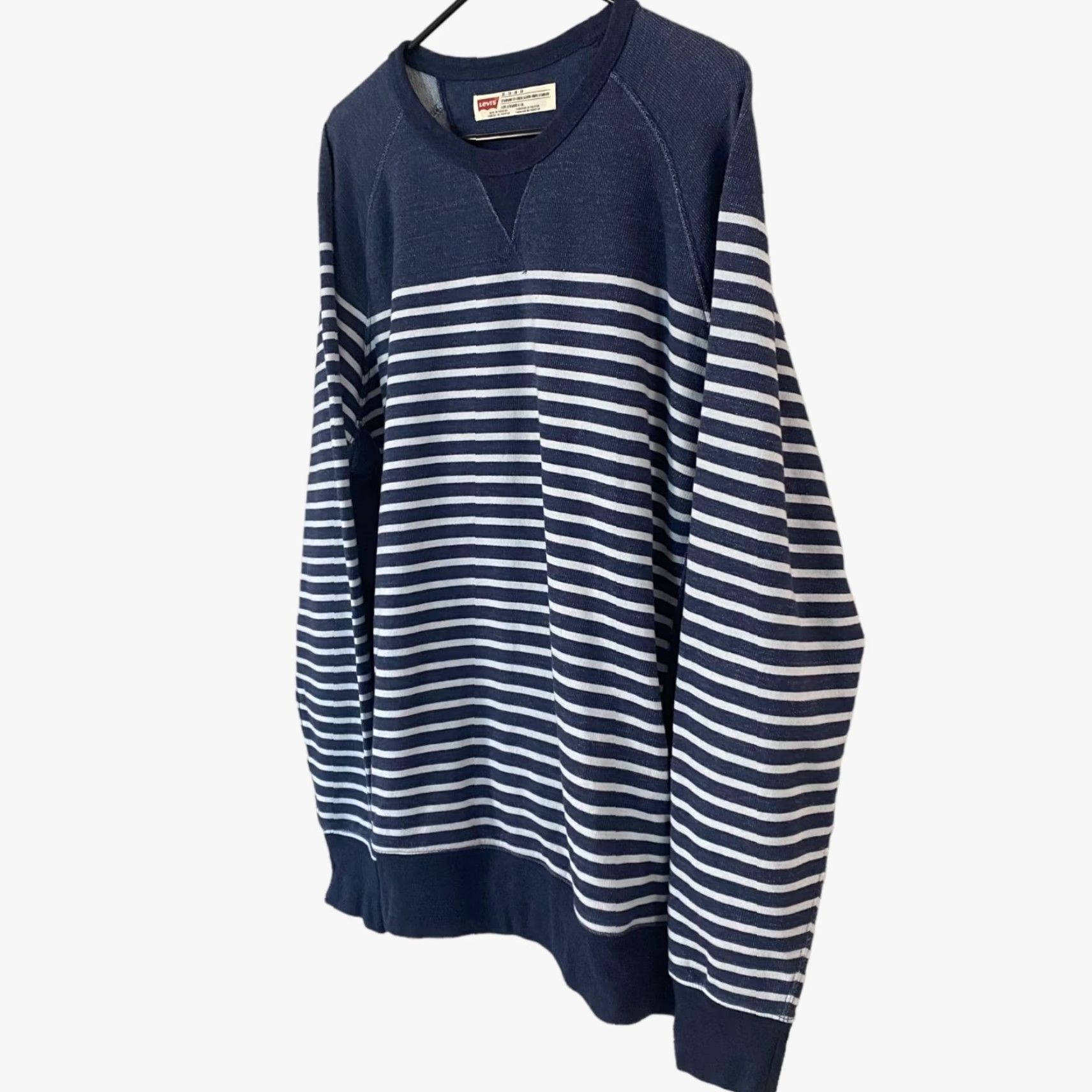Levi's Levi's Striped Pullover Crewneck Sweatshirt Mens XL Navy Blue White Long Sleeve Size US XL / EU 56 / 4 - 2 Thumbnail