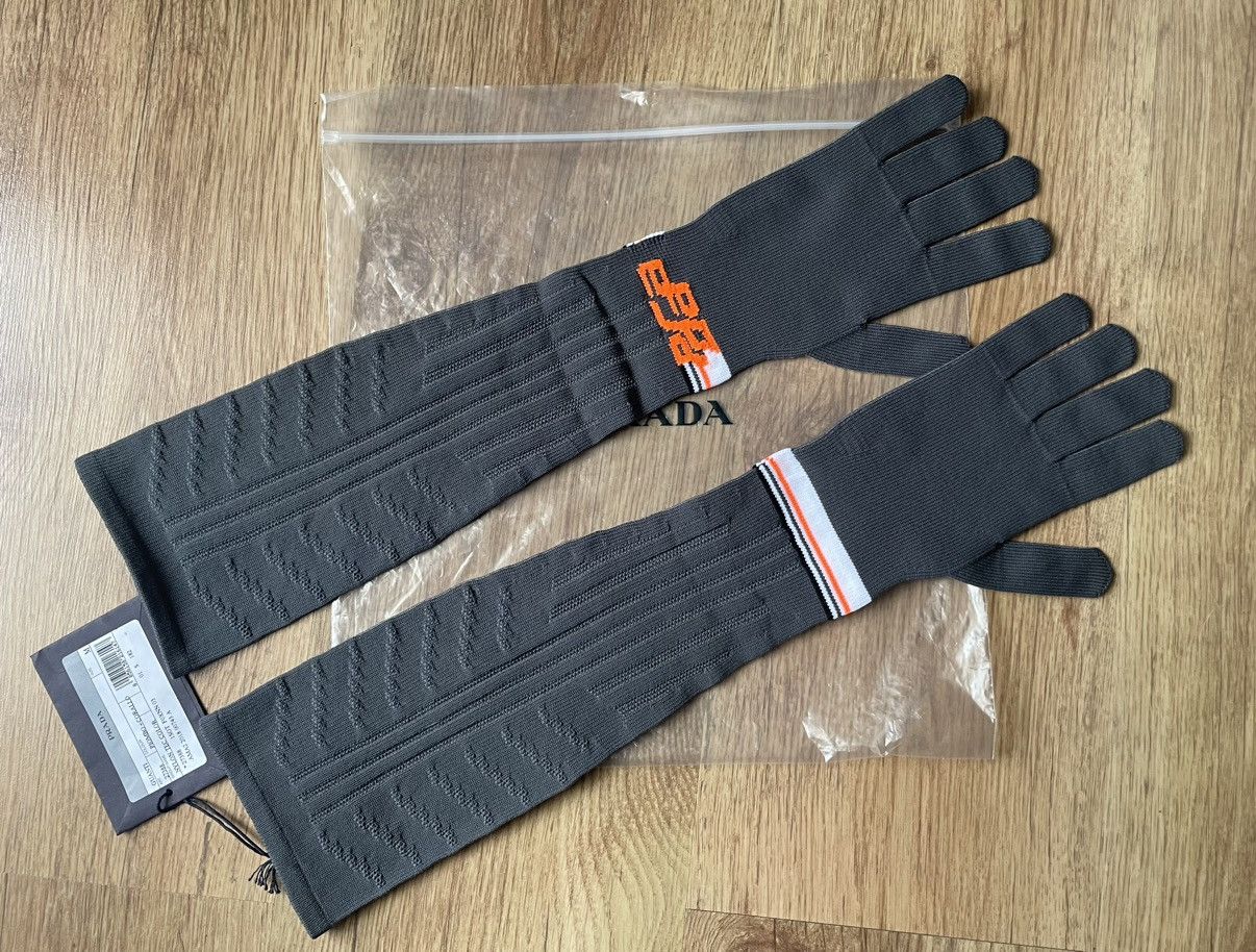 Prada Prada 2018 Sleeve Gloves Size ONE SIZE - 1 Thumbnail