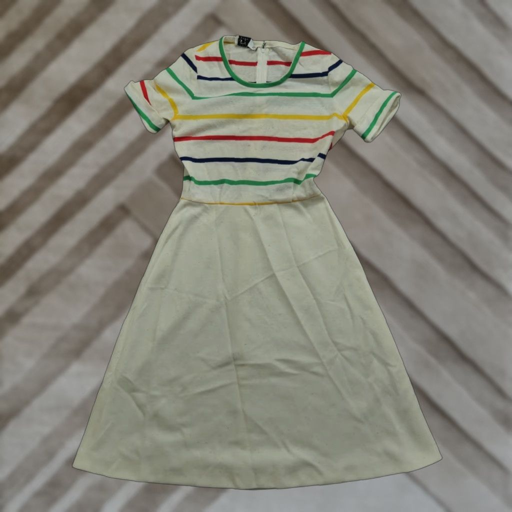 Vintage VINTAGE Julie Miller Dress Womens M Tan Striped 70s 80s Knee Length Outfit Theme 80s Womens Size M / US 6-8 / IT 42-44 - 1 Thumbnail