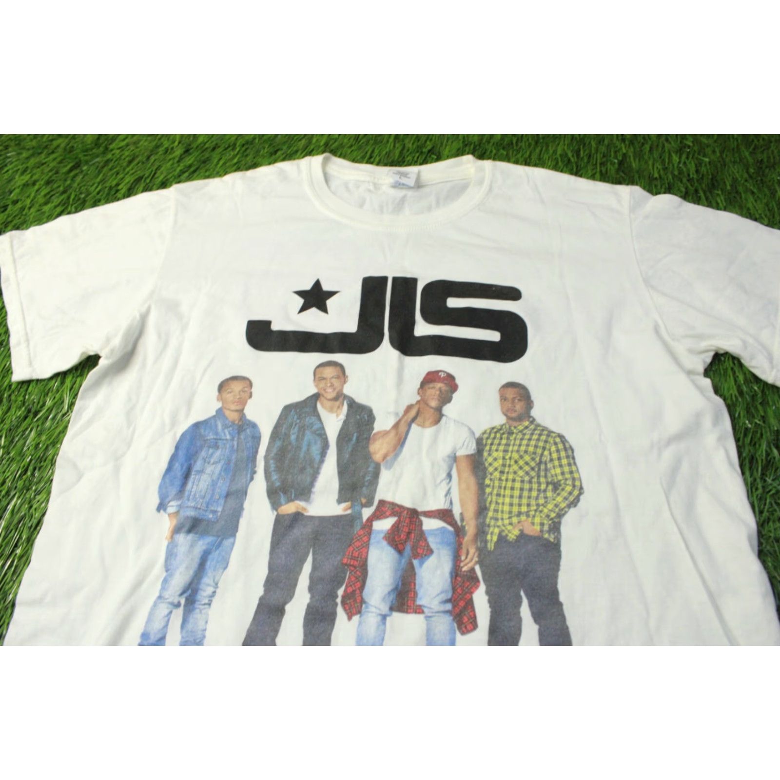 Gildan JLS World Tour 2013 Shirt Men L White Gildan Original Size L Large Size US L / EU 52-54 / 3 - 3 Thumbnail