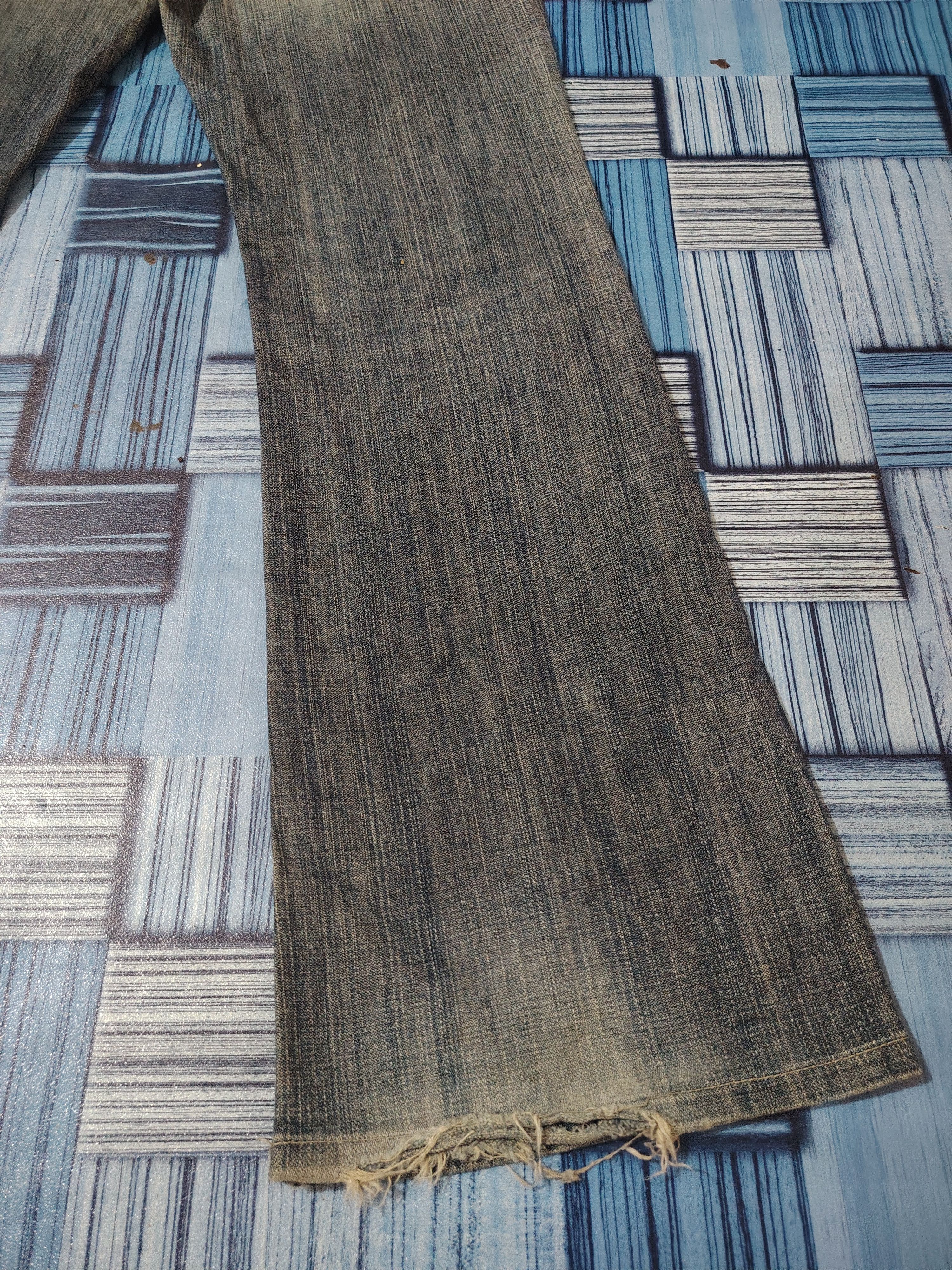 Vintage Distressed Levi's Flared Japan Jeans Size US 31 - 20 Thumbnail
