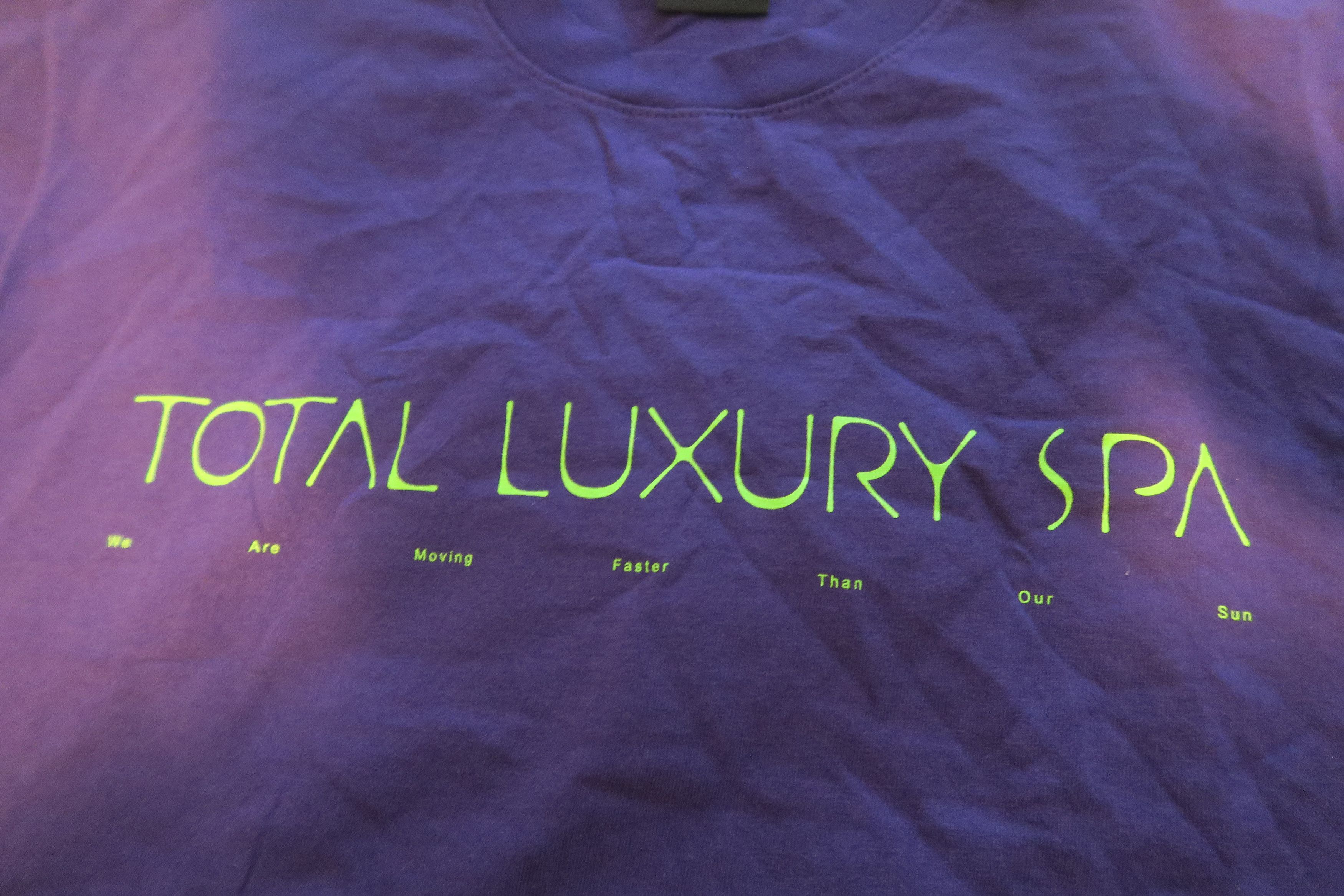 Total Luxury Spa Total Luxury Spa L/S Shirt Thermal Bath Fountain of Youth Size US M / EU 48-50 / 2 - 3 Thumbnail