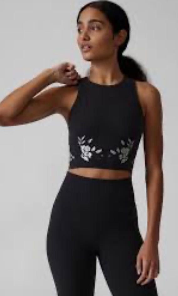 Designer Athleta Conscious Eyelet Crop Size XL Black Size ONE SIZE - 1 Thumbnail