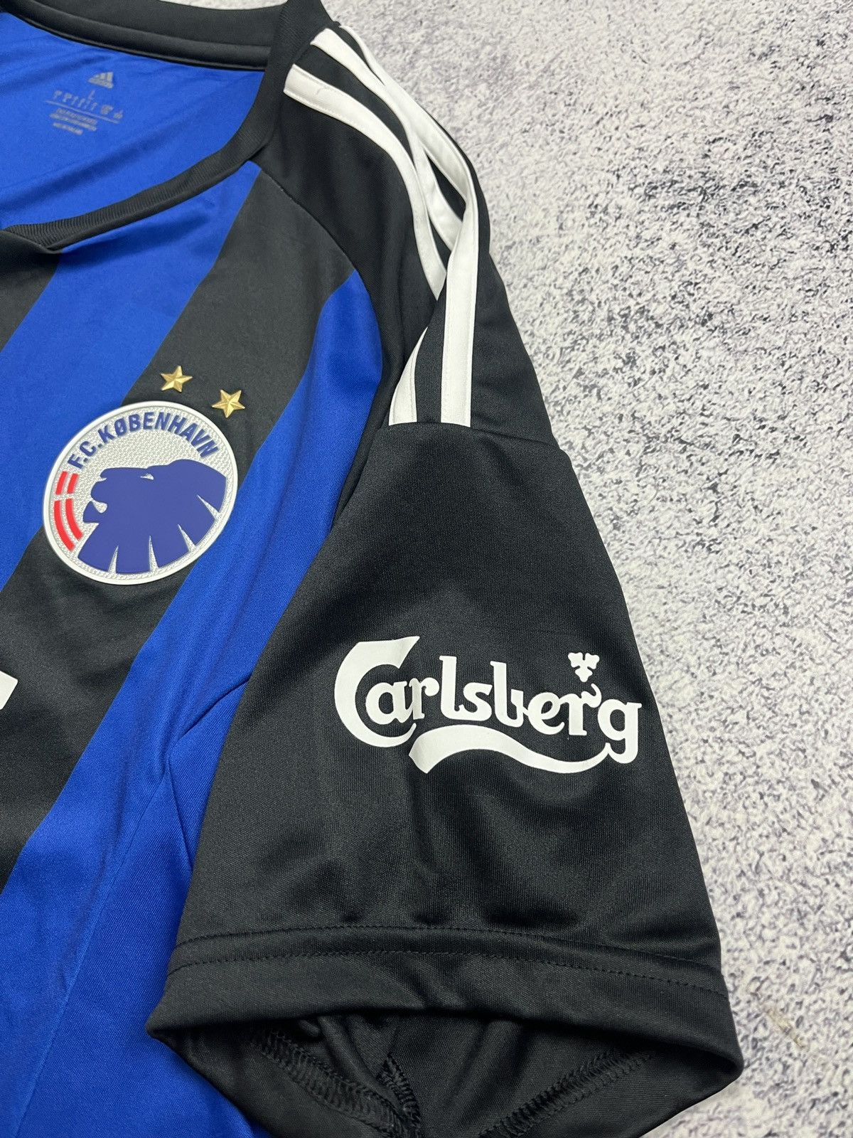 Adidas F.C. KOBENHAVN 2022 Adidas Soccer Jersey Carlsberg Striped Size US L / EU 52-54 / 3 - 5 Thumbnail