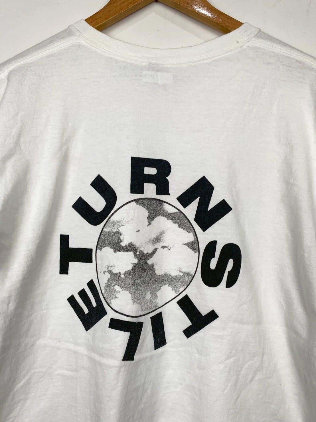 Band Tees Turnstile Glow On Crop T-Shirts L DO2185 Size US L / EU 52-54 / 3 - 4 Thumbnail