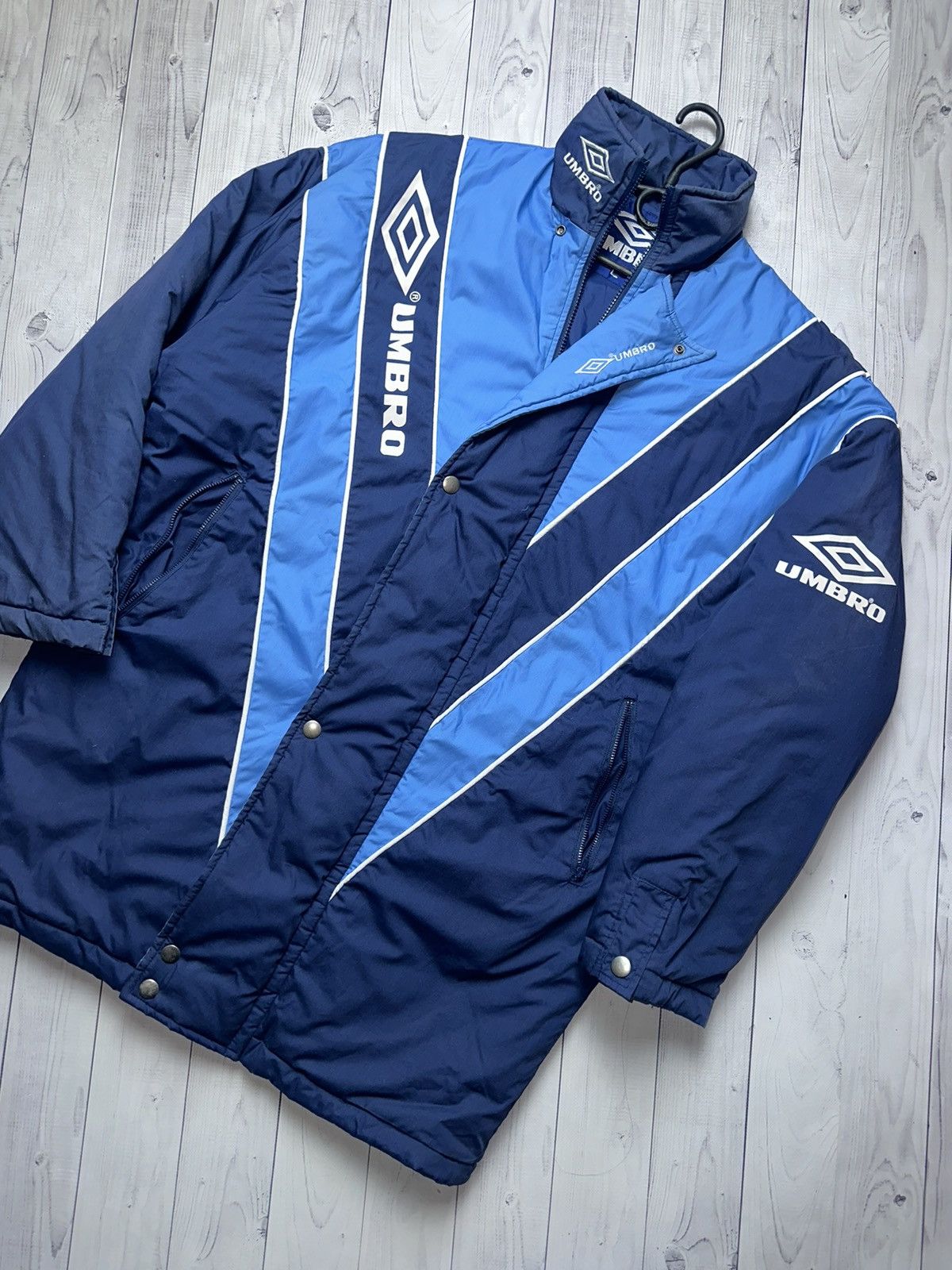 Umbro Vintage Umbro pro training jacket parka rare size L logo Size US L / EU 52-54 / 3 - 3 Thumbnail