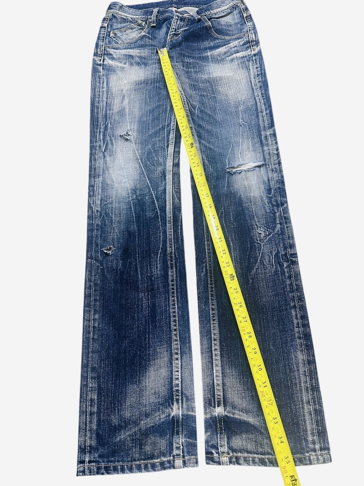 Japanese Brand Vintage Distressed Rattle Trap Faded Wash Baggy Style Size US 29 - 12 Thumbnail
