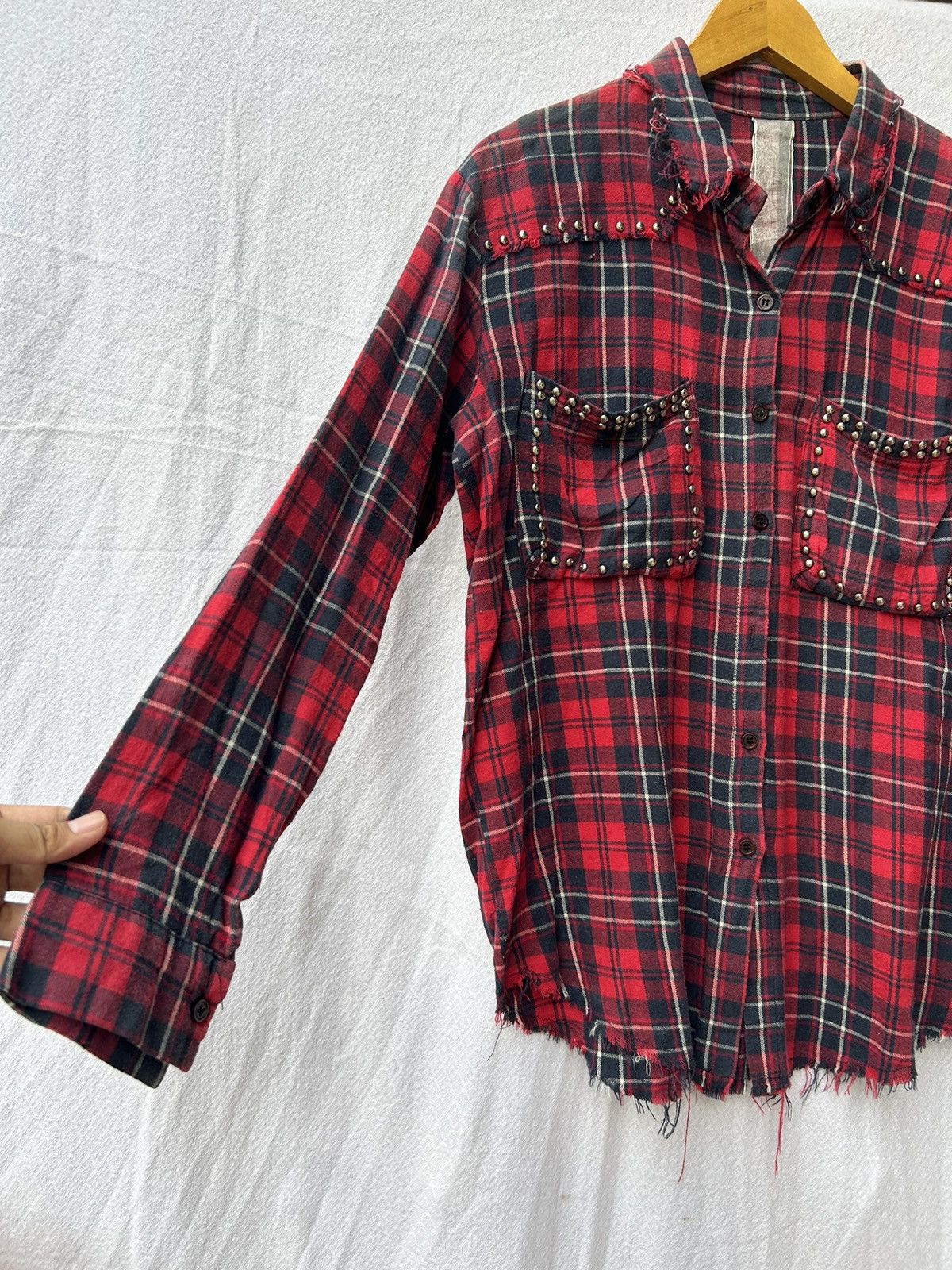 If Six Was Nine × Japanese Brand × Le Grande Bleu (L.G.B.) 💸BINDINGOFFER💸Echopahty studded distressed shirt Size US L / EU 52-54 / 3 - 4 Thumbnail