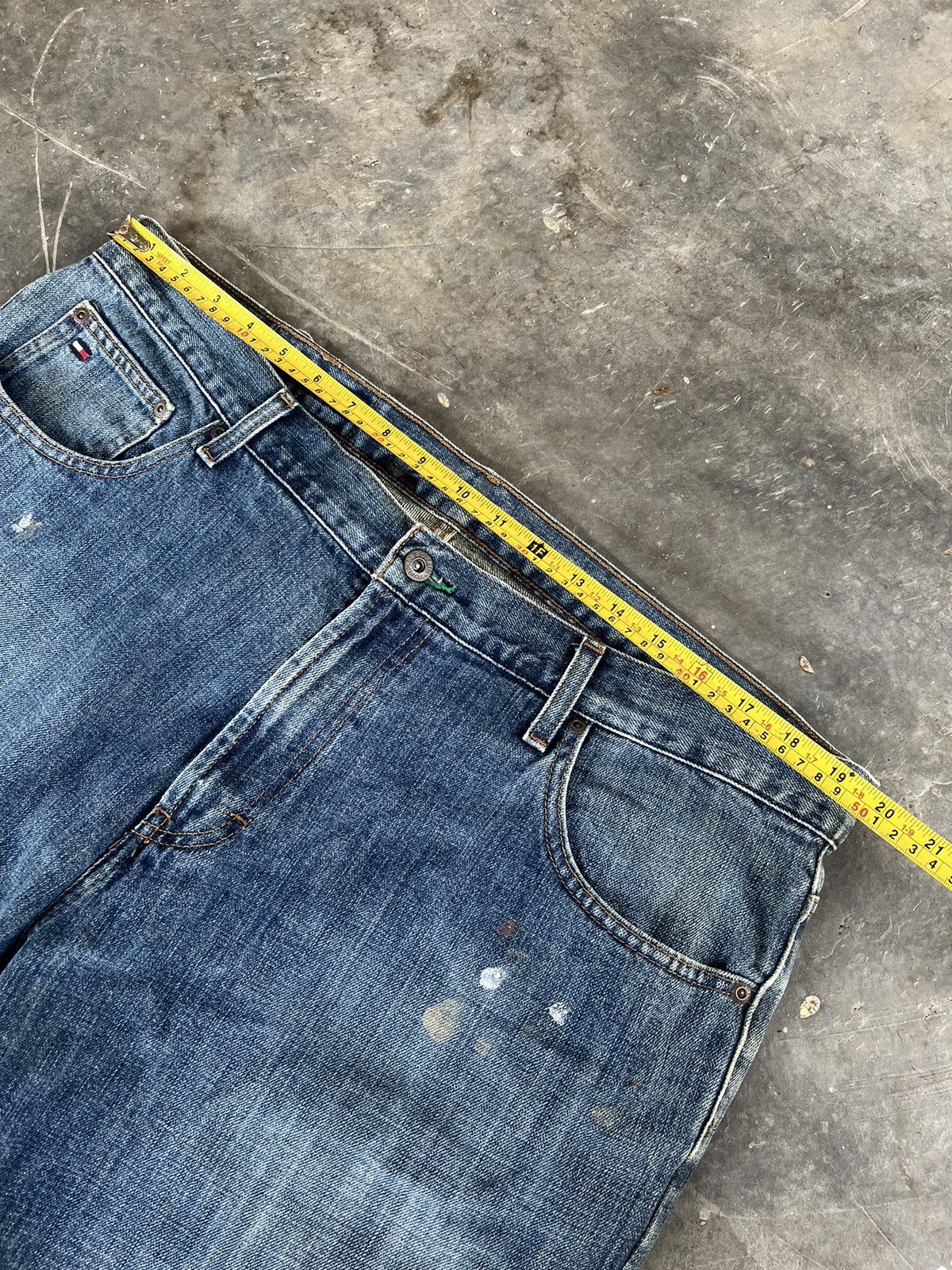 Tommy Hilfiger × Vintage Baggy Tommy Hilfiger Denim Size US 38 / EU 54 - 7 Thumbnail
