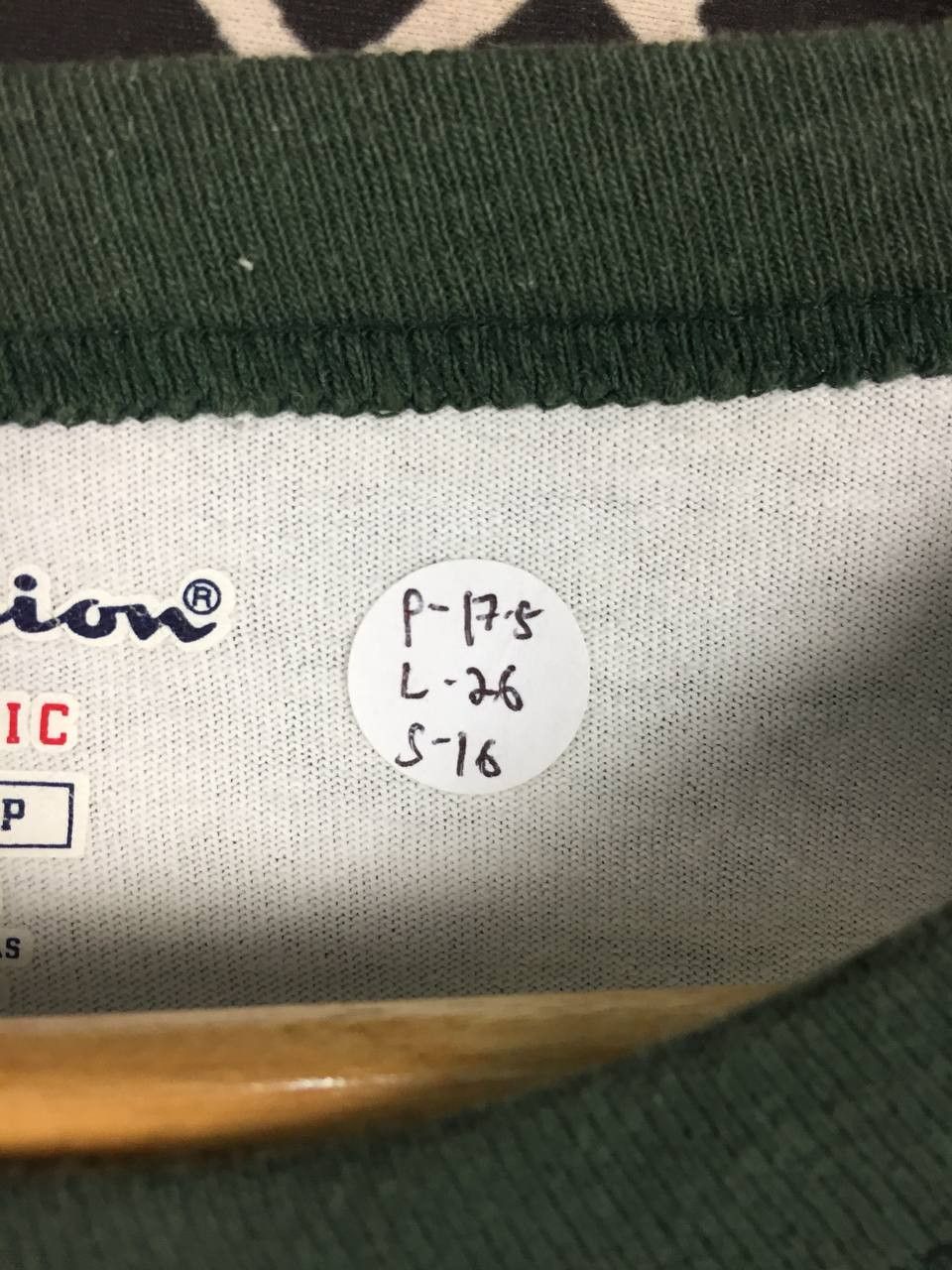 Champion Vtg Champion Authentic Raglan Baseball Tee Size S Size US S / EU 44-46 / 1 - 19 Thumbnail