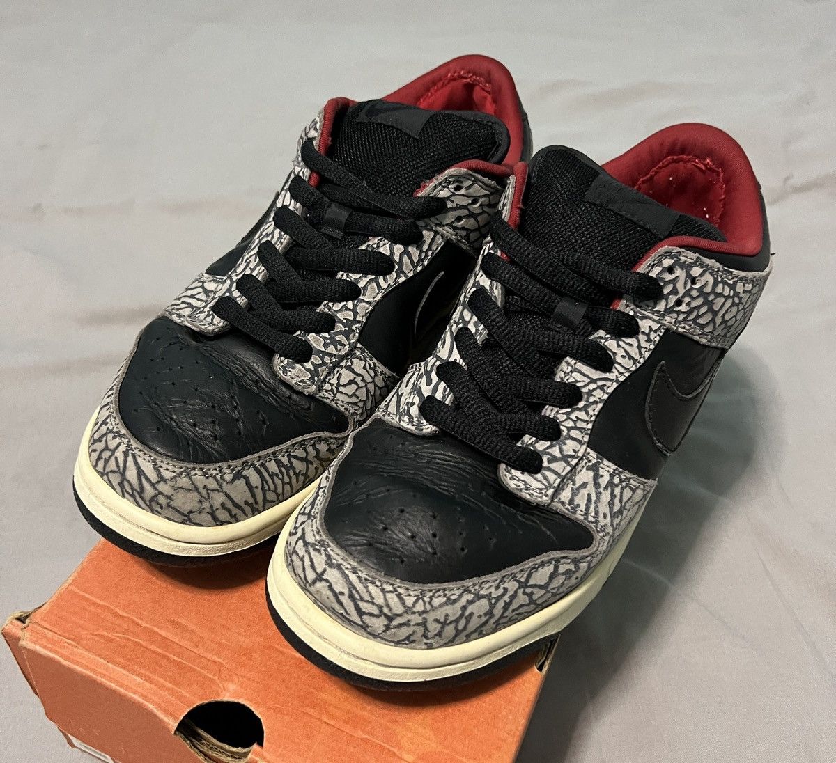 Nike Nike SB Dunk Low Pro Supreme Black Cement