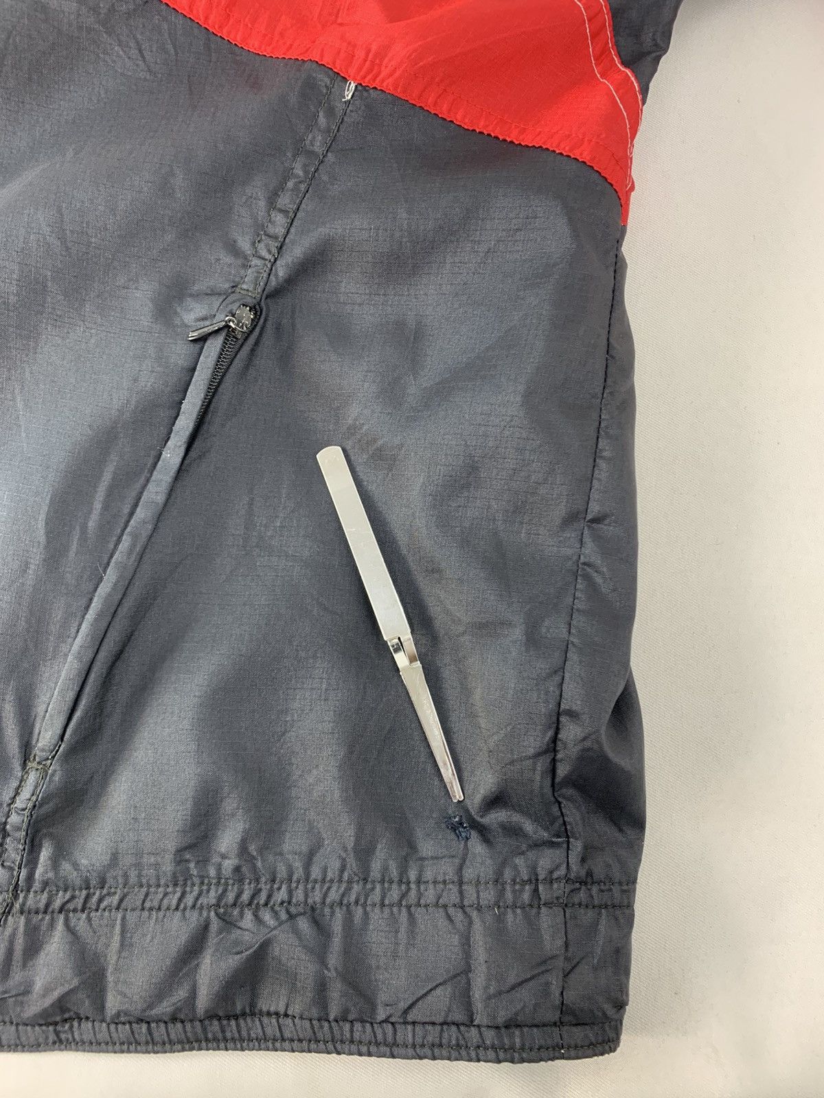 Nike 90s Nike Grey Tag Windbreaker Nylon Jacket Colour Block Size US L / EU 52-54 / 3 - 12 Thumbnail